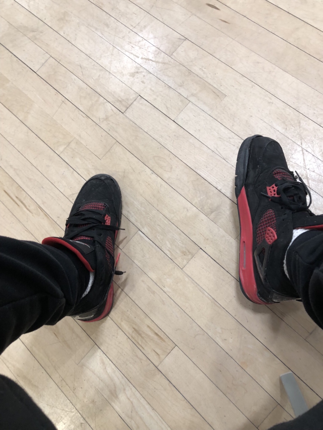 Air Jordan 4 Retro 'Bred'