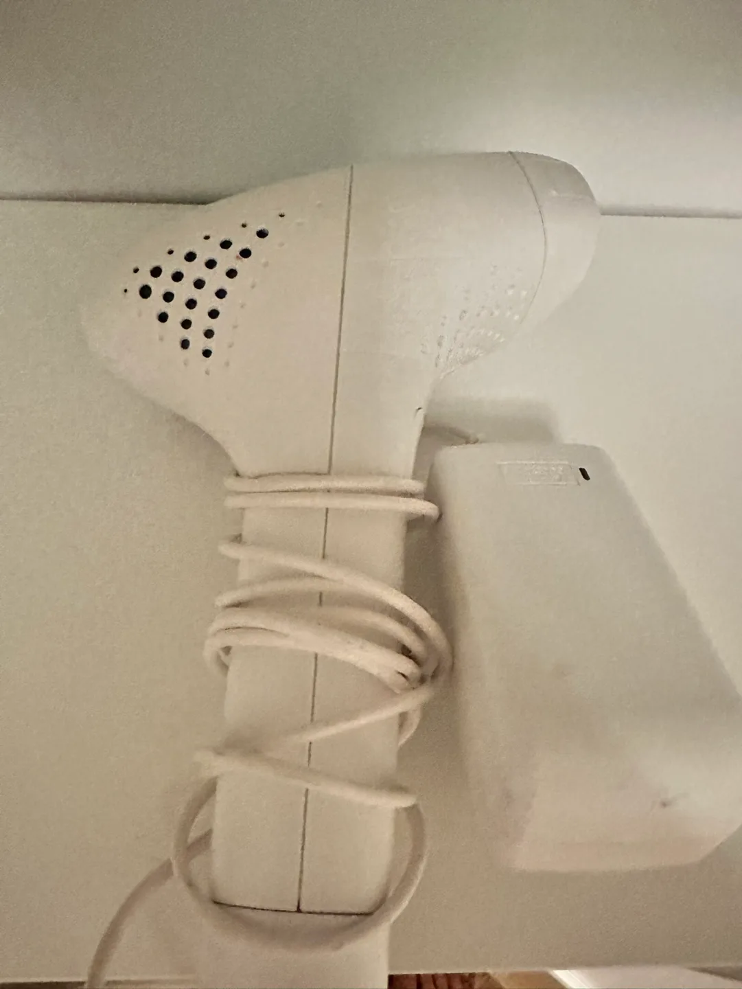 BellaFlash by Silk’n Hair Removal #freecycle image indicator(2)