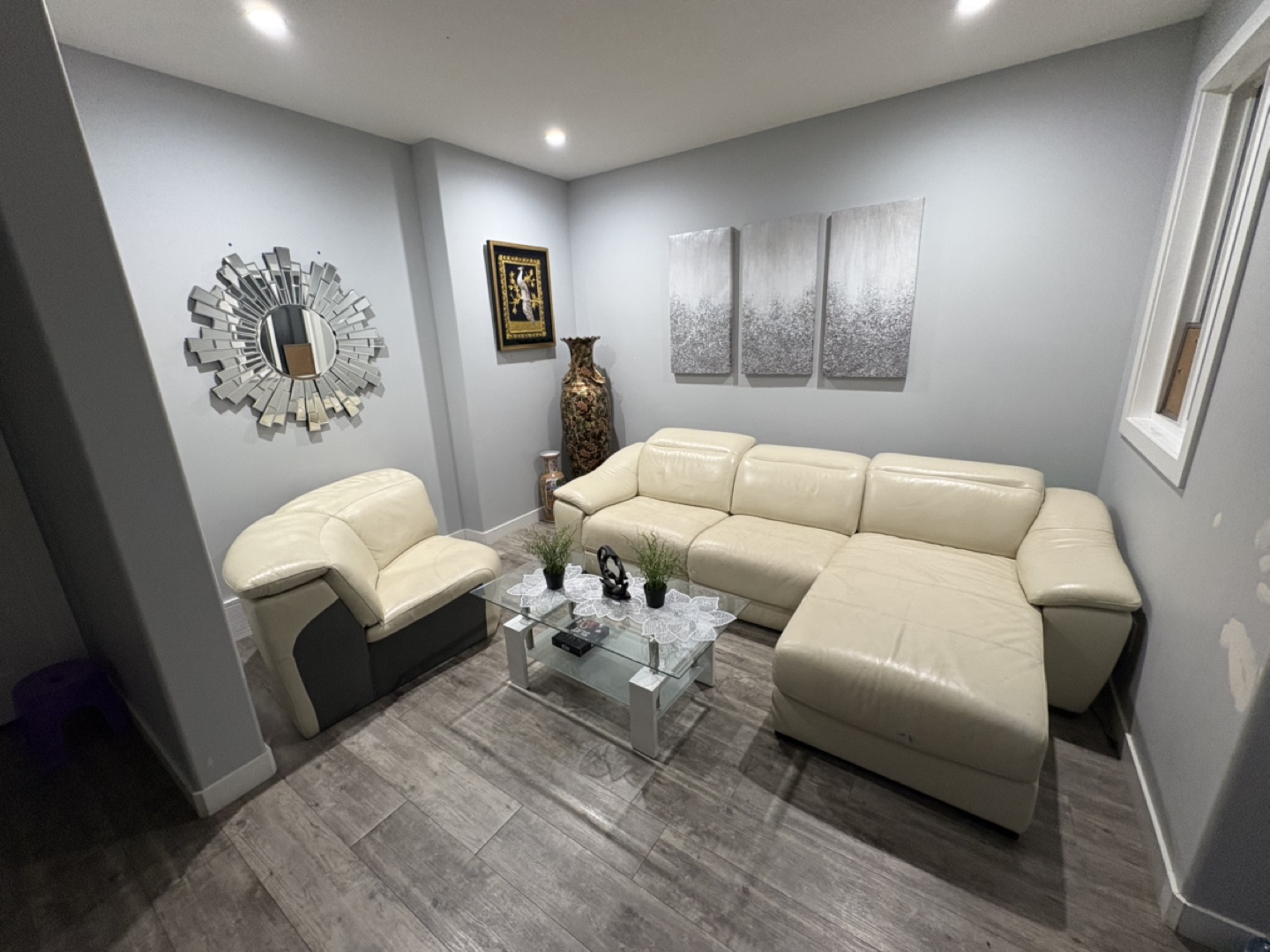 Cream Leather Sectional Sofa with Chaise Lounge - photo 2