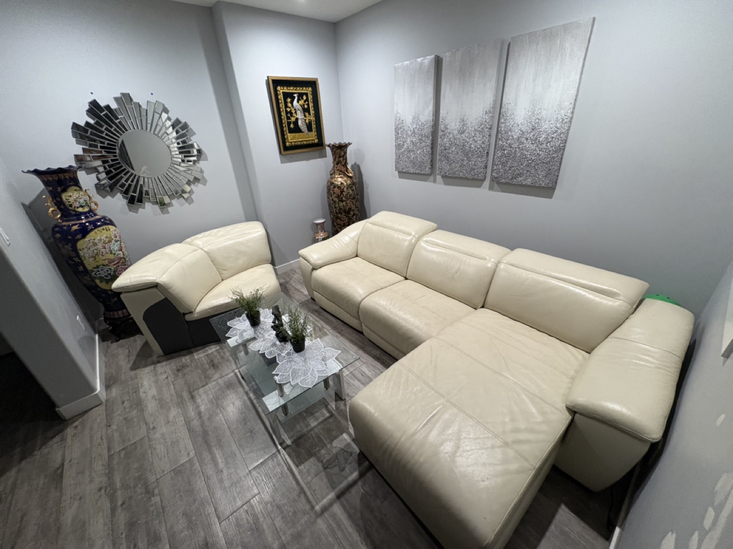 Cream Leather Sectional Sofa with Chaise Lounge
