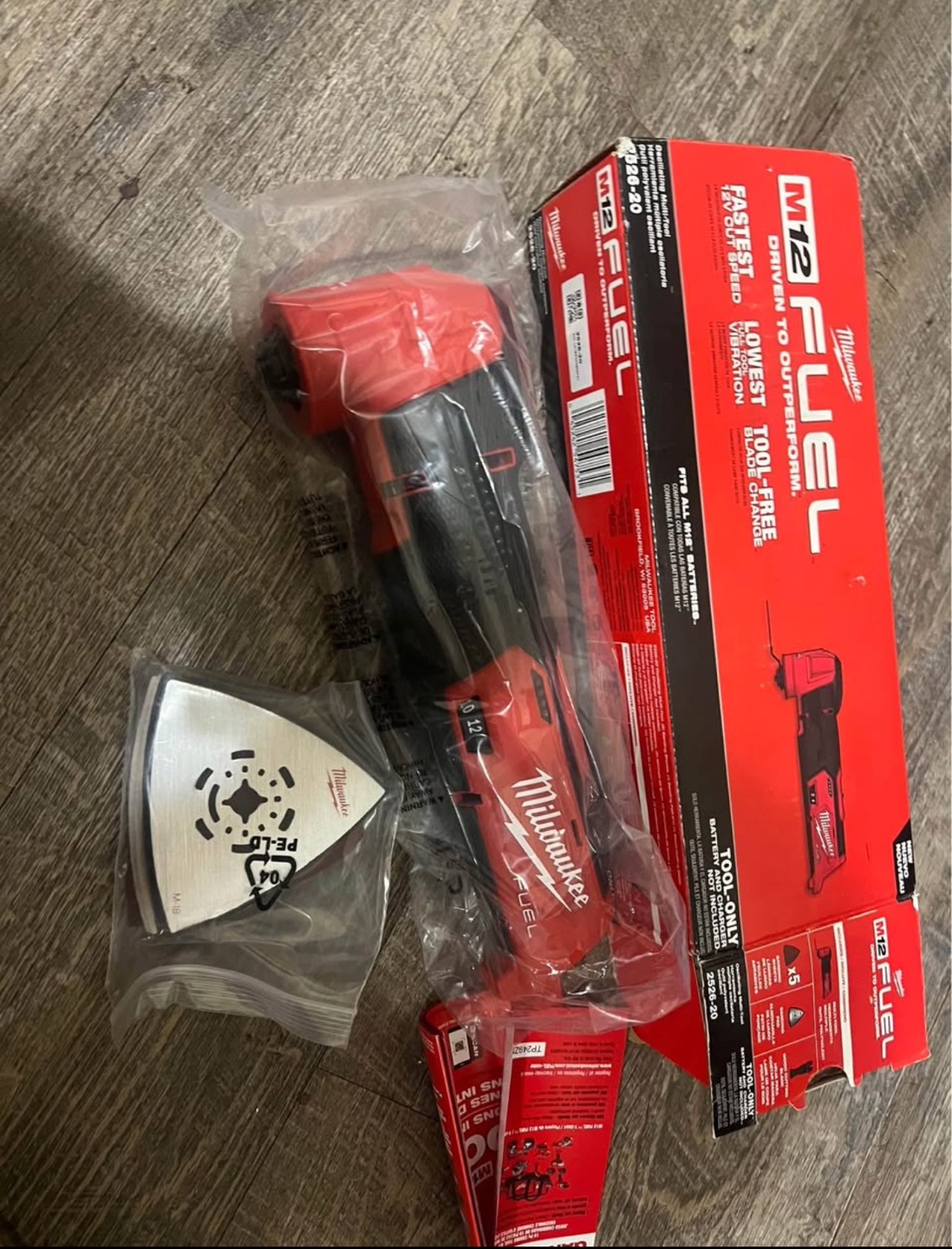 Milwaukee M12 FUEL 12V Oscillating Multi-Tool - photo 4