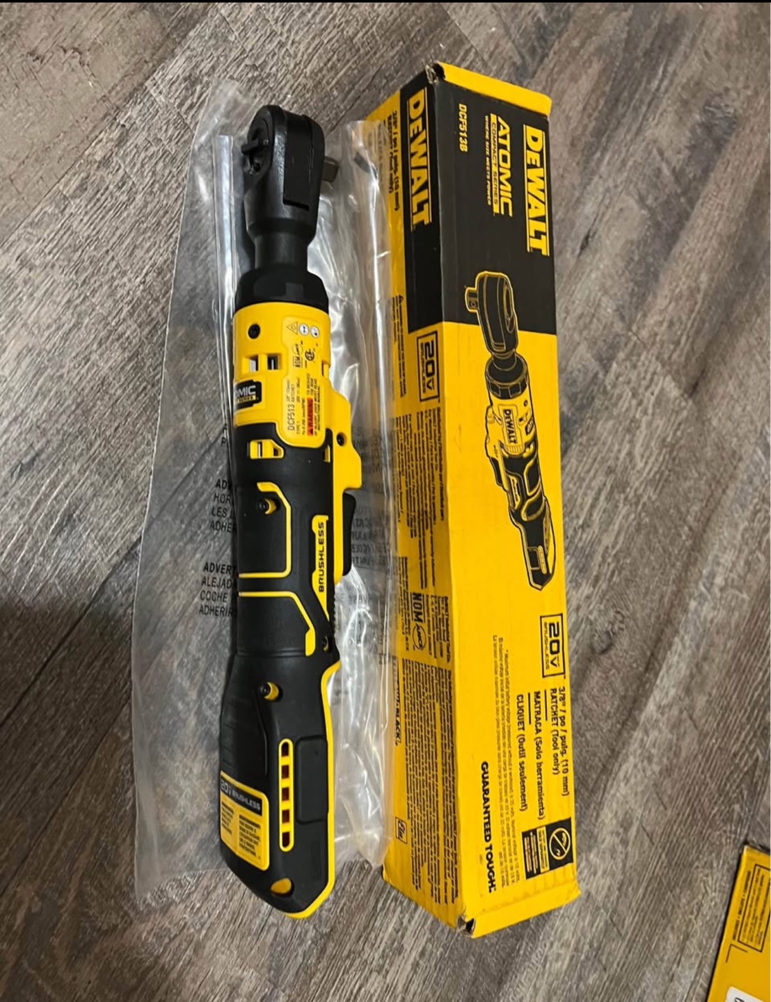 Dewalt Atomic 20V Max Cordless 3/8 in Ratchet - photo 3