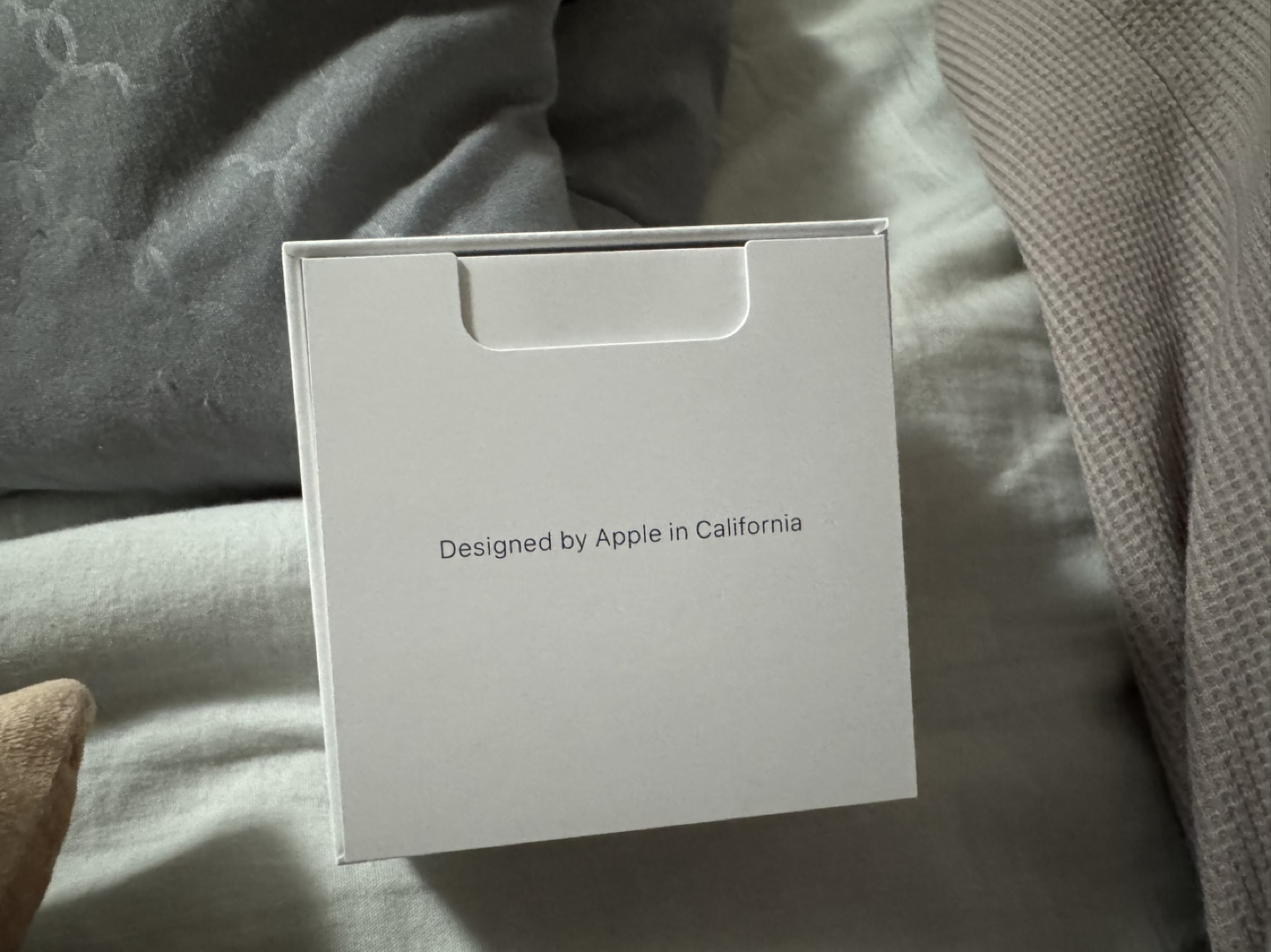 Apple AirPods 4 with Active Noise Cancellation - photo 3