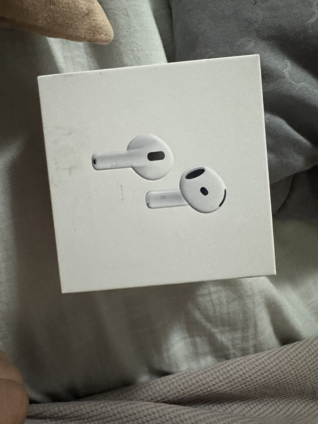 Apple AirPods 4 with Active Noise Cancellation