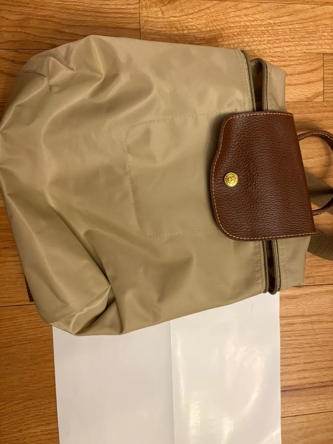 Longchamp Backpack - Beige zipper broken #freecycle image indicator(2)