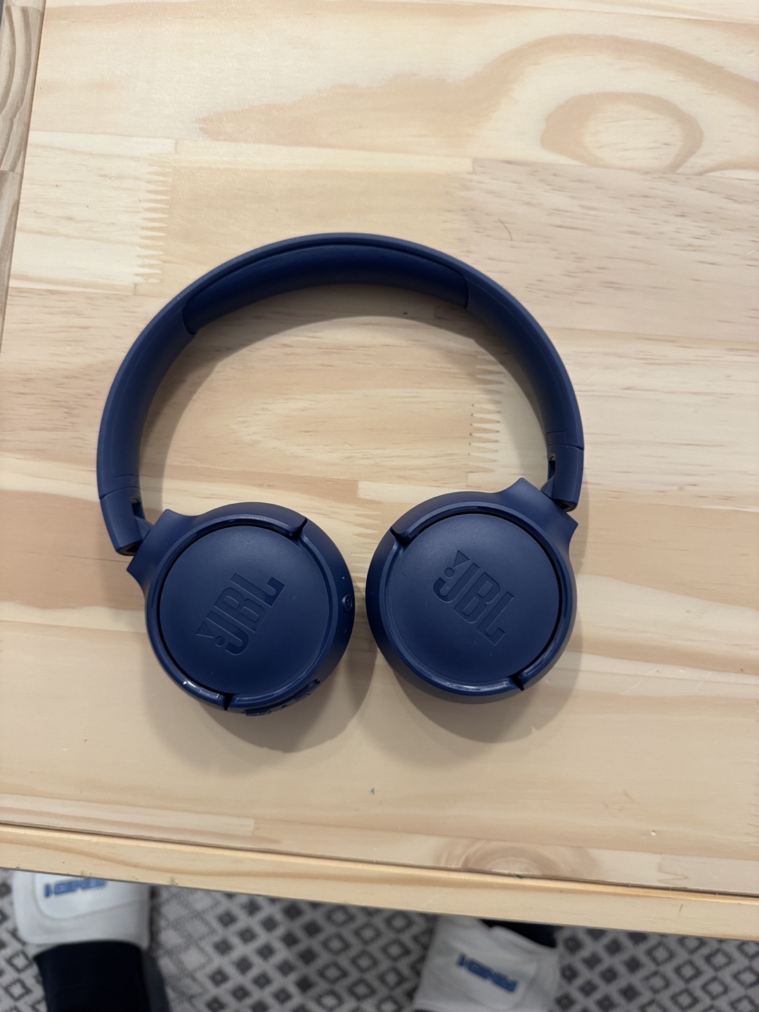 JBL Tune 560BT Wireless On-Ear Headphones - Blue