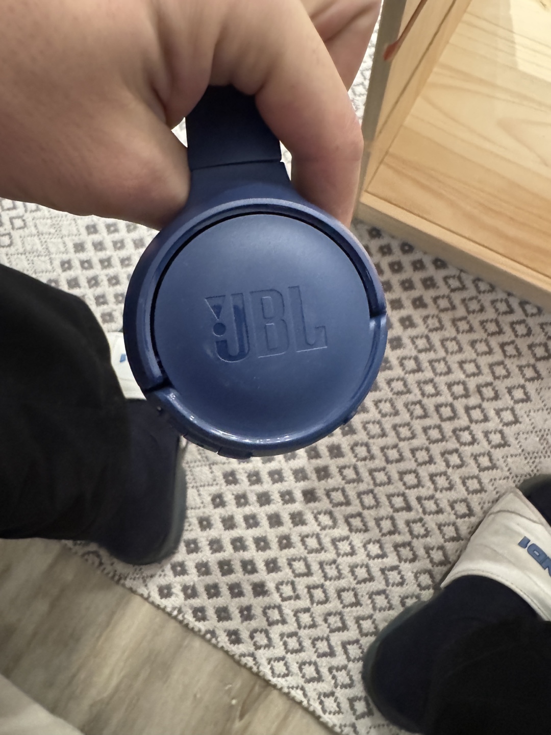 JBL Tune 560BT Wireless On-Ear Headphones - Blue - photo 2