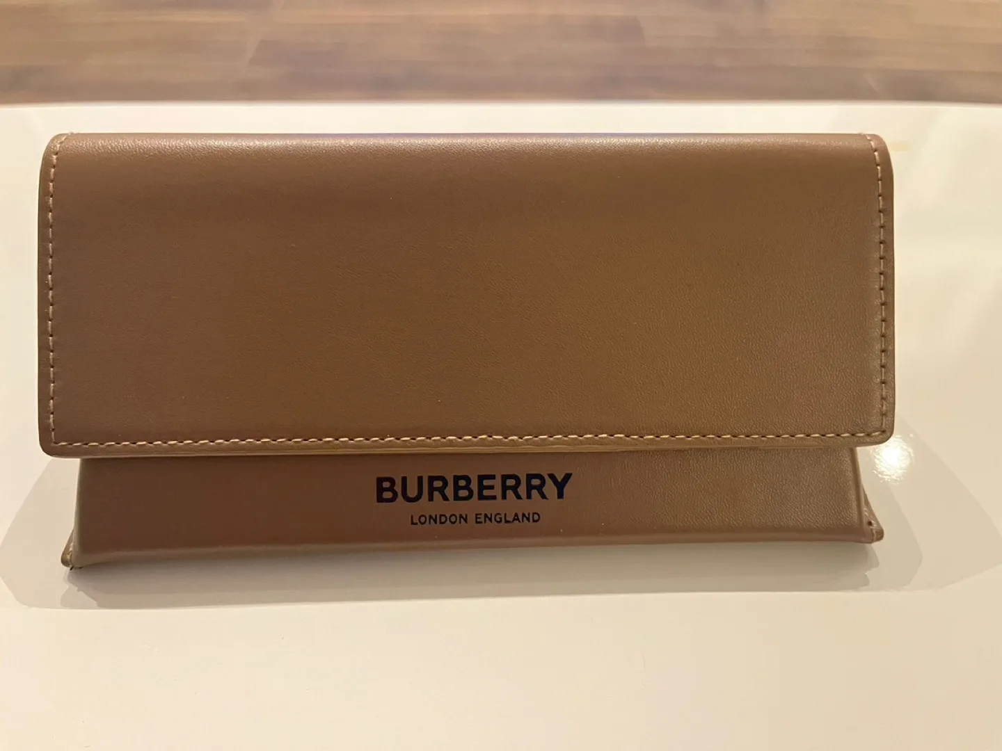 Burberry BE4396U Wren Sunglasses - Black - Polarized image indicator(7)