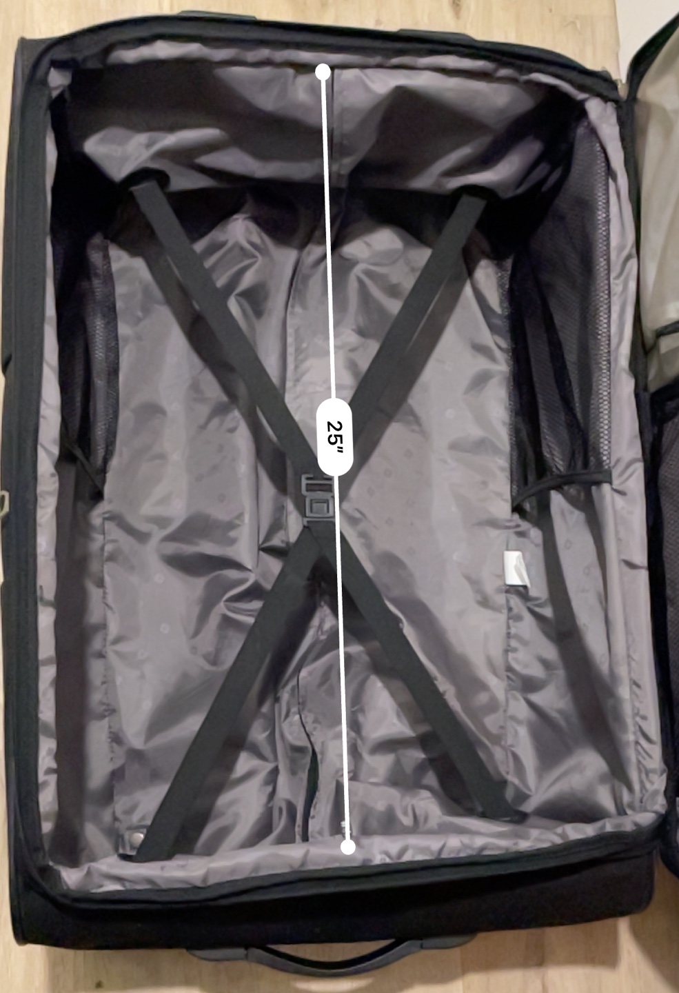 Samsonite Large Black Suitcase - photo 2