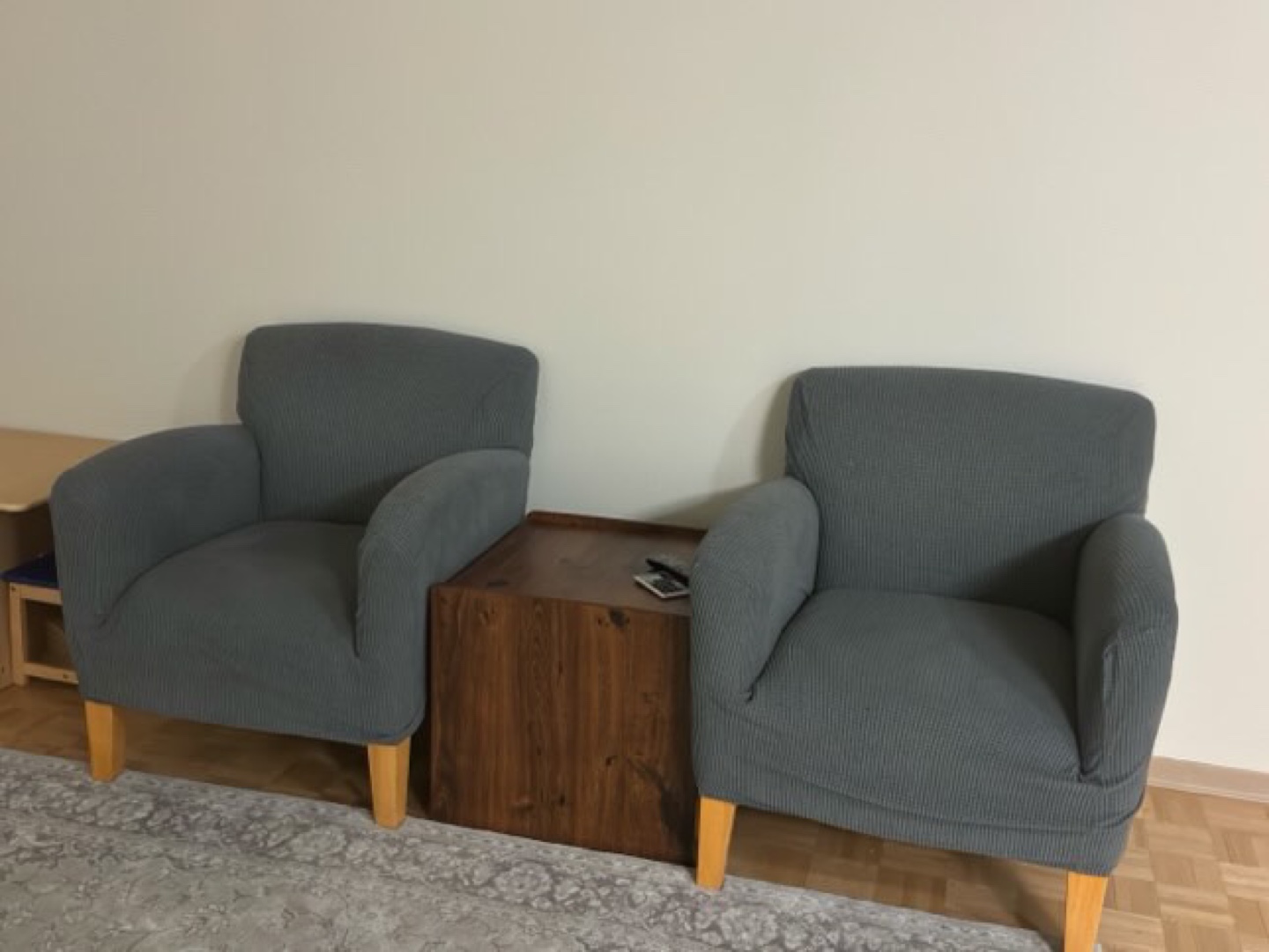 Pair of Gray Armchairs with Wooden Side Table