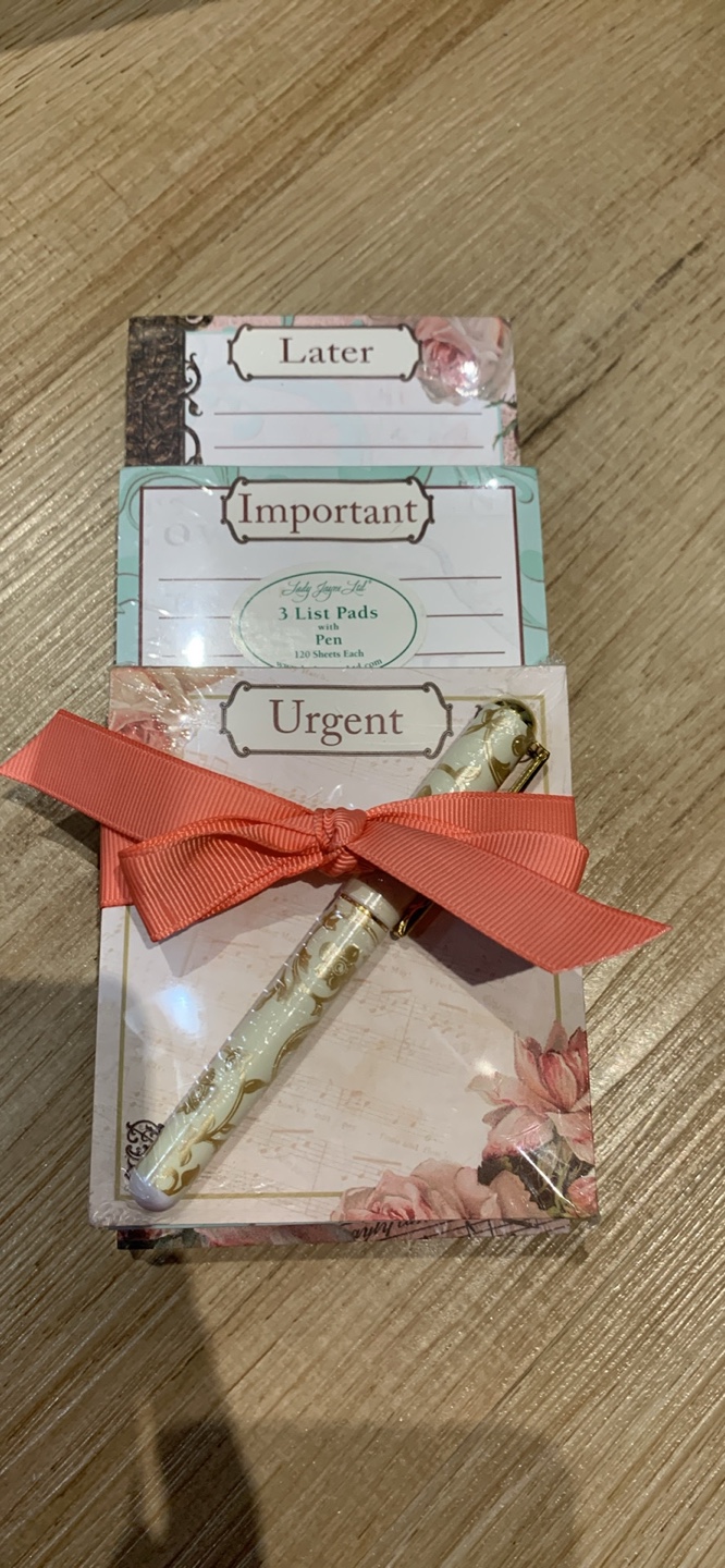Lily Grace 3 List Pads and Pen Set