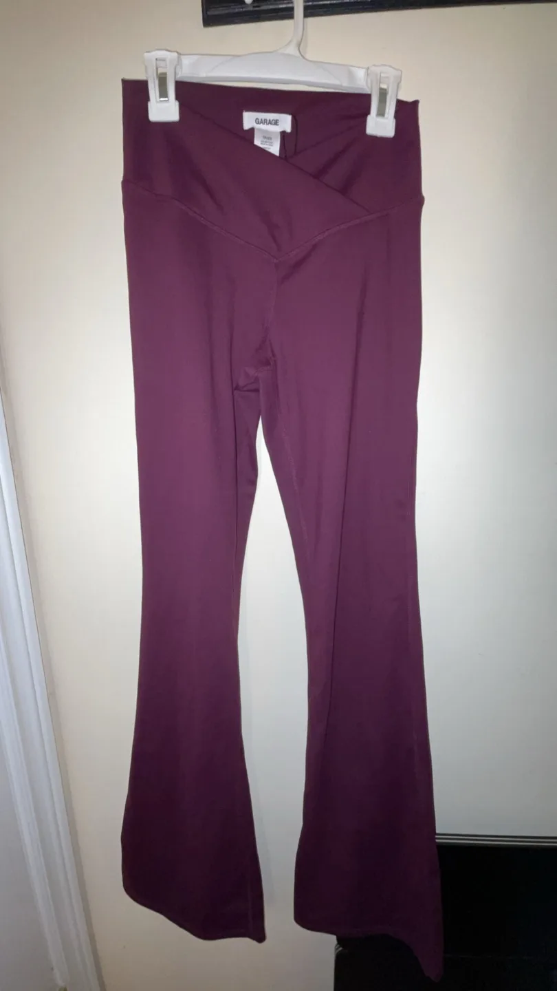 Garage Burgundy Flare Leggings image indicator(2)