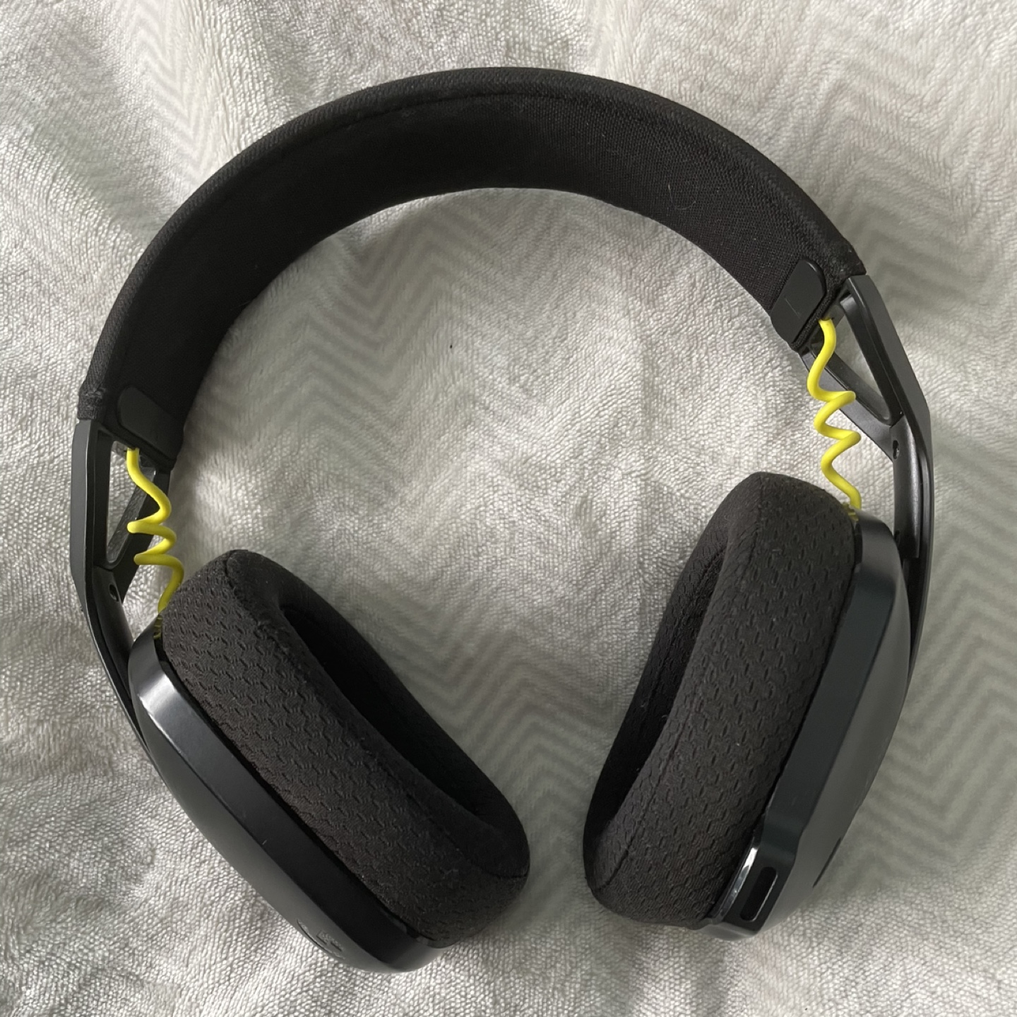 Logitech G435 LIGHTSPEED Wireless Gaming Headset - photo 3