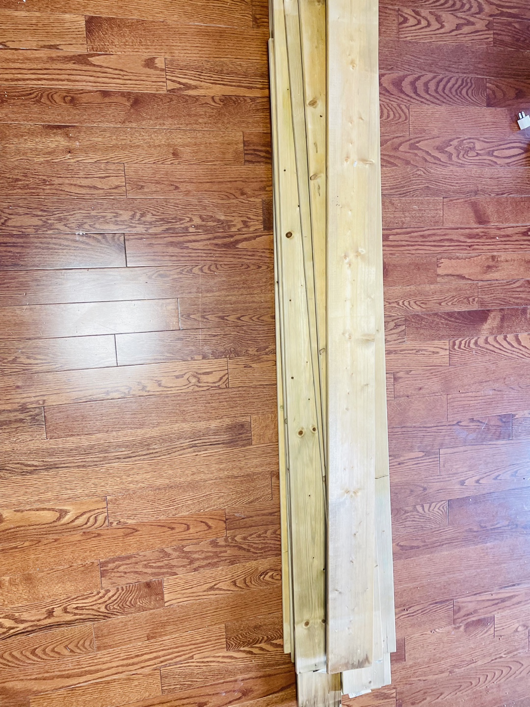 Untreated Pine Lumber Scraps - photo 3