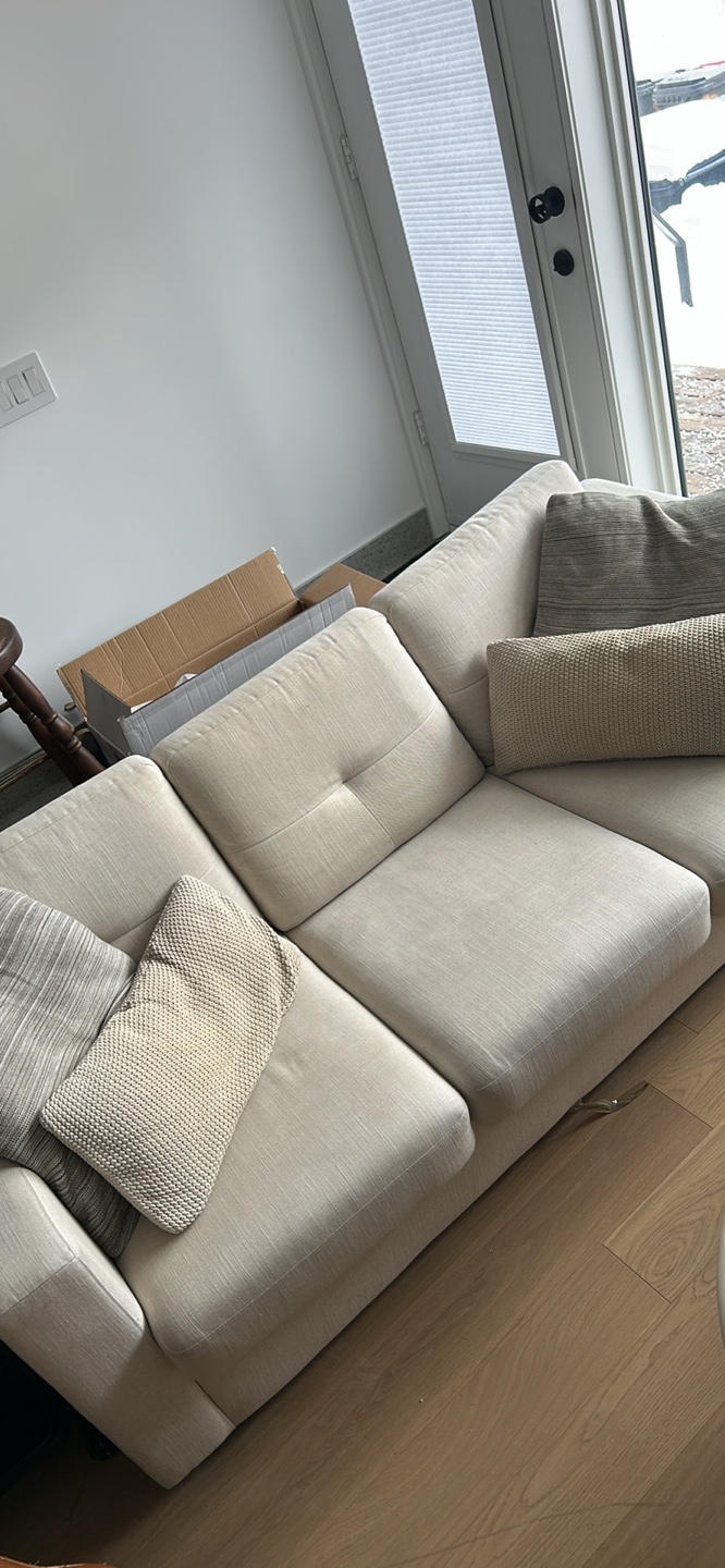 EQ3 Sofa Bed - Excellent Condition - photo 3