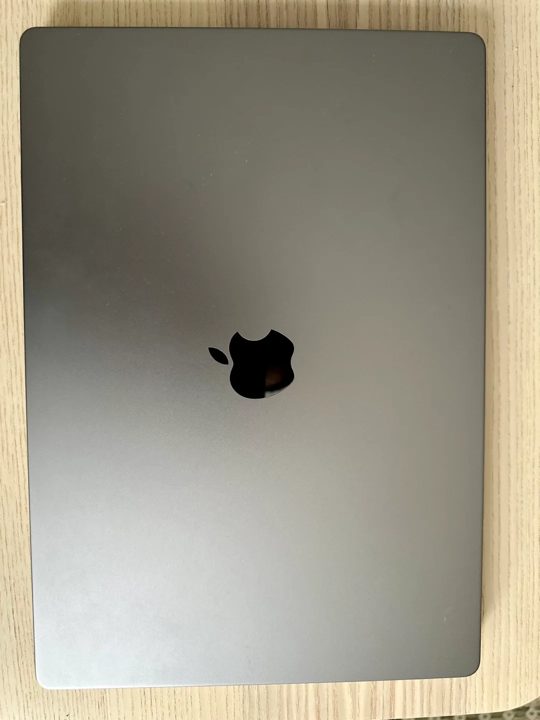 MacBook Pro M1 Max 64GB 8TB, 16 inch image indicator(3)