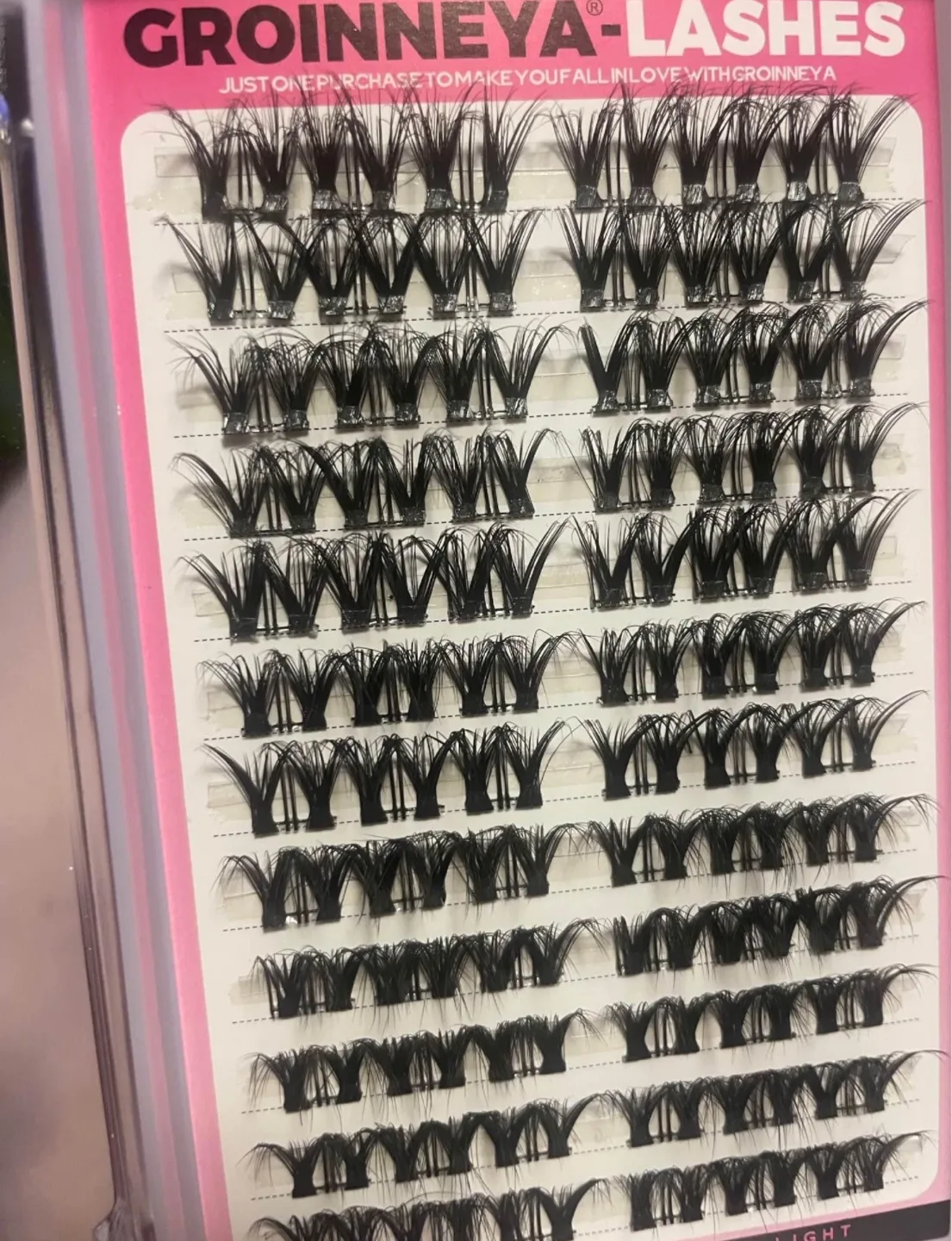 NEW & UNUSED Lash Clusters image indicator(2)