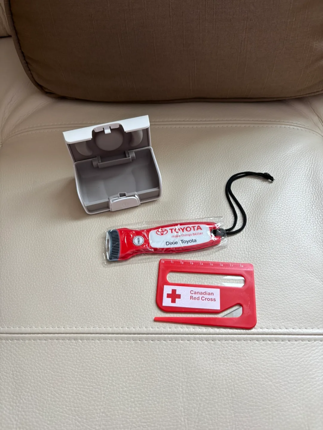 #Freecycle Mini flashlight, plastic box and letter opener thumbnail
