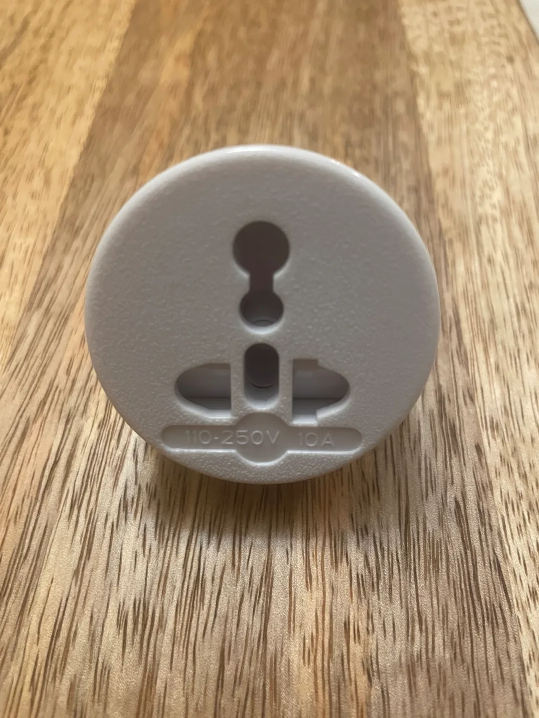 ✨4x$12✨ AU/US/CA to UK Plug Adapter image indicator(2)