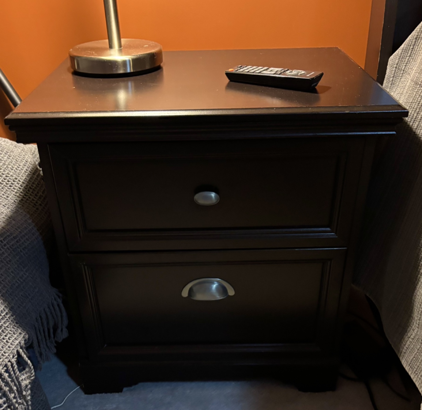 Queen sleigh bed & night stand - photo 3