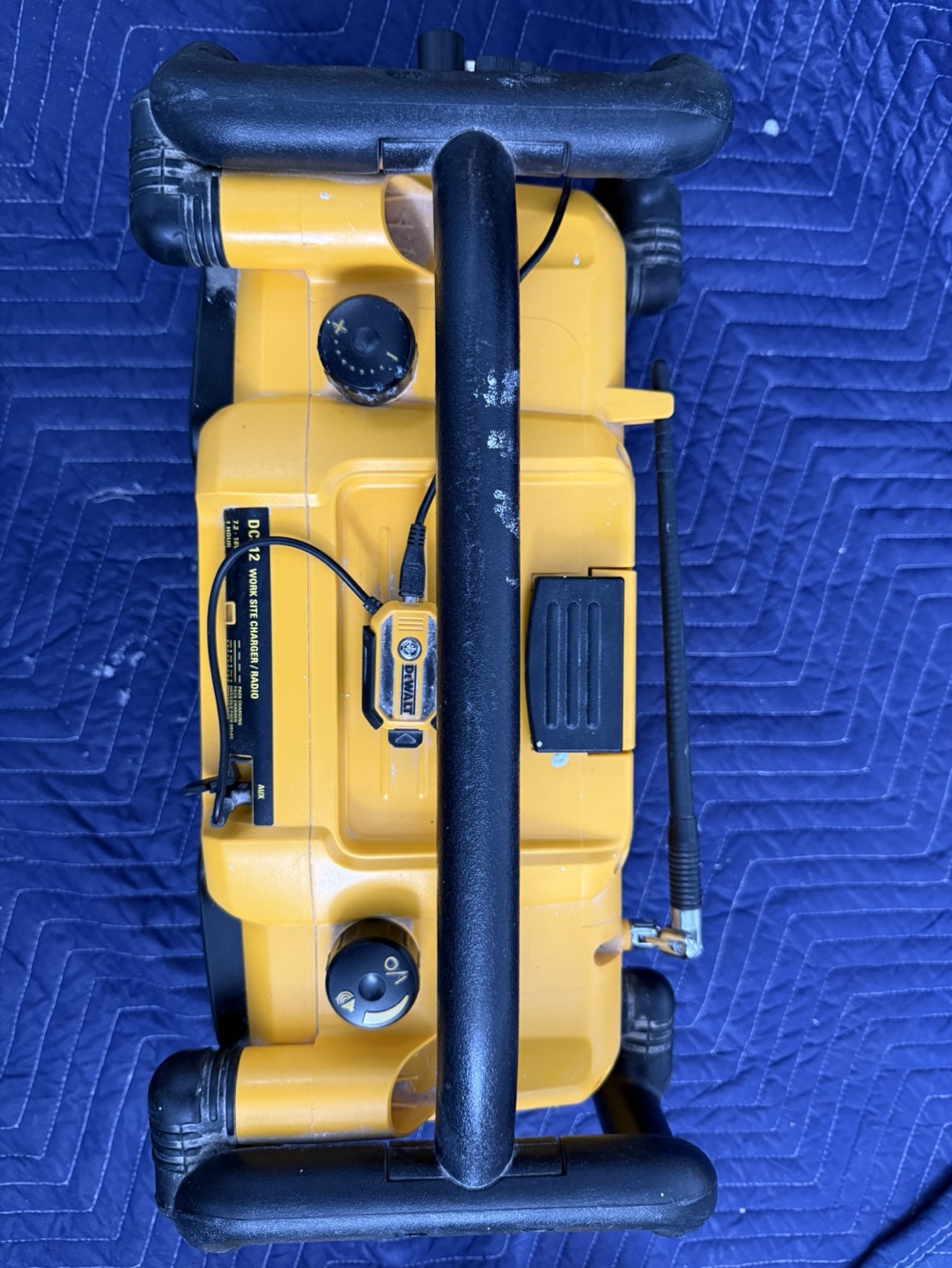 Dewalt Jobsite Radio - photo 2