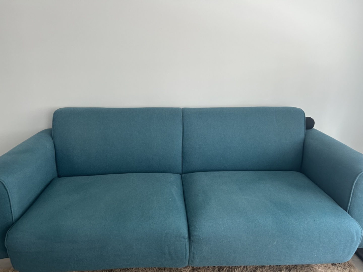 Three-seater sofa
