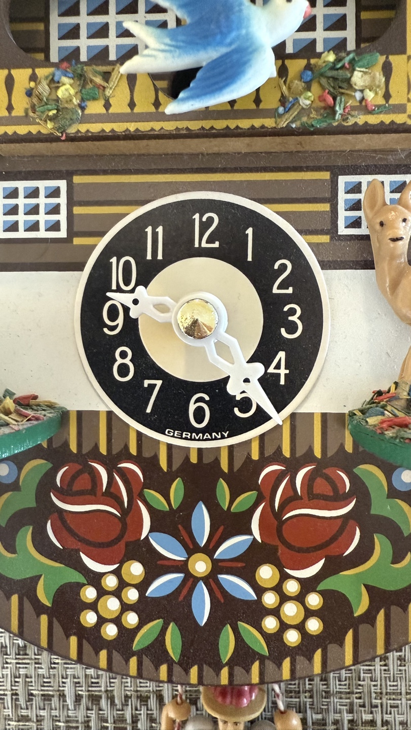 Vintage German Cuckoo Clock with Swinging Girl Figurine - photo 2
