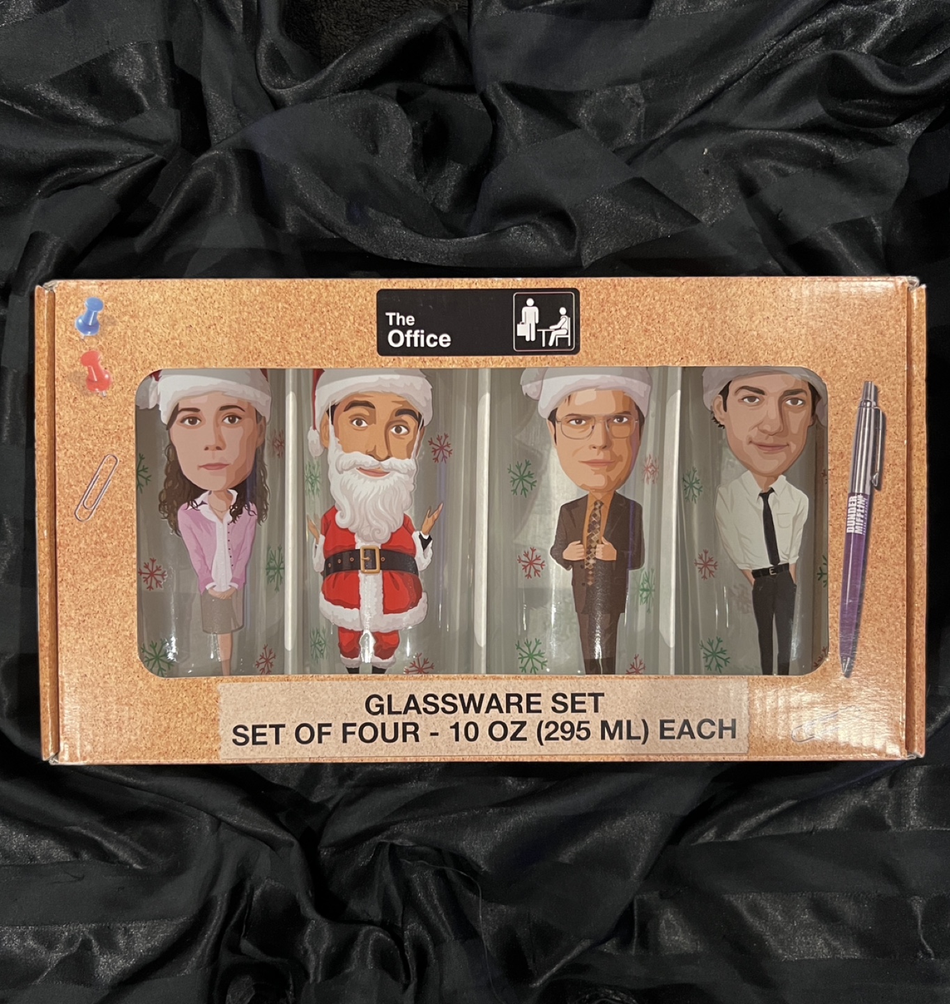 The Office Holiday Glassware Set