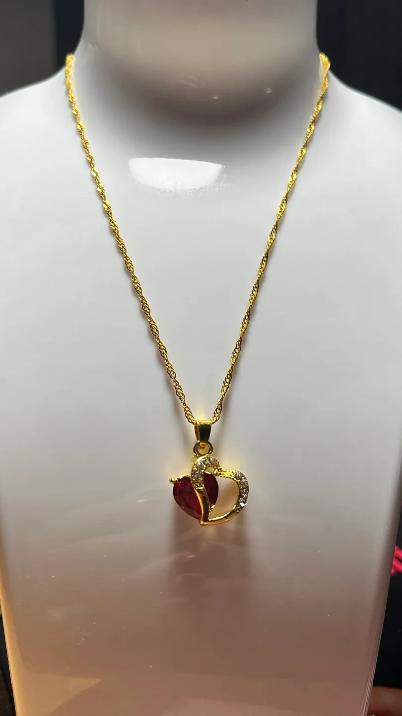 #freecycle Gold Tone Double Heart Pendant Necklace image indicator(3)