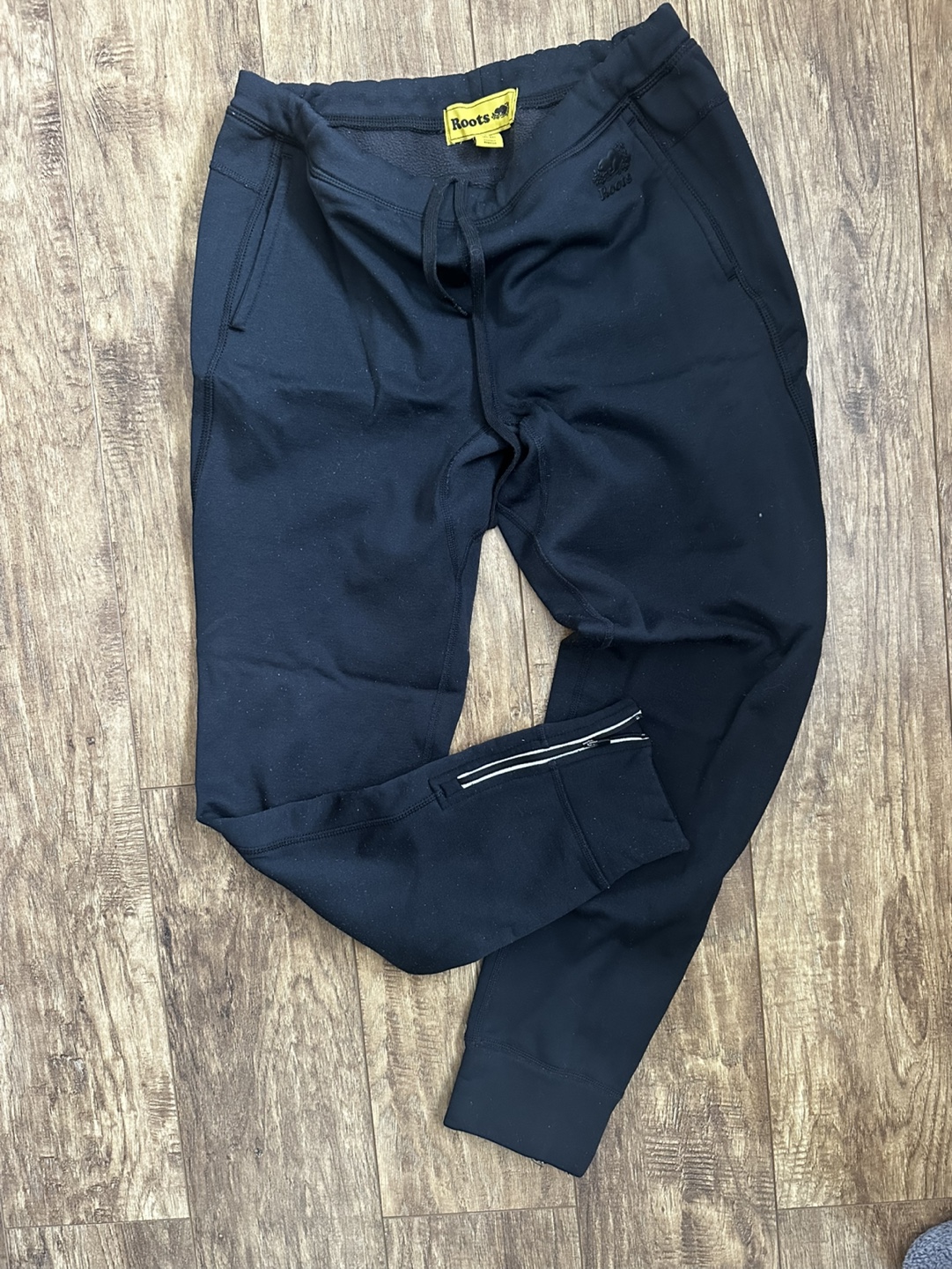 Roots Skinny Fleece Joggers size M