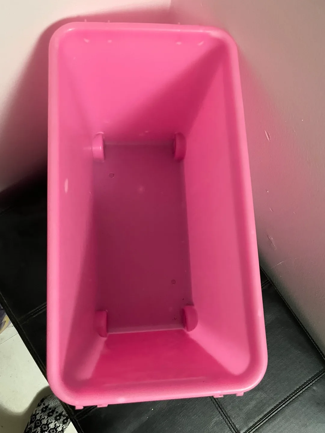 Barbie Rolling Storage Bin image indicator(3)
