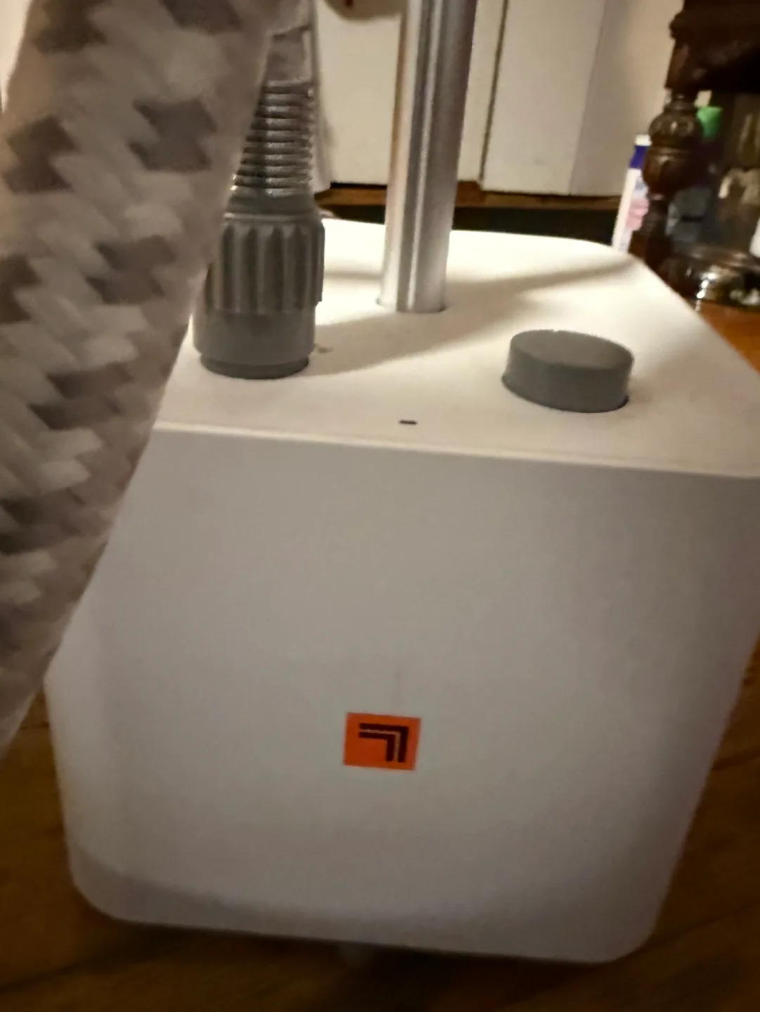 Sharper Image SI-470 Full Size Fabric Steamer image indicator(7)