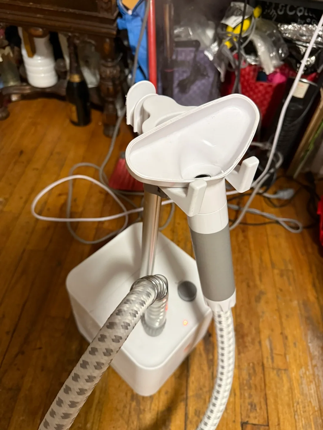 Sharper Image SI-470 Full Size Fabric Steamer image indicator(10)