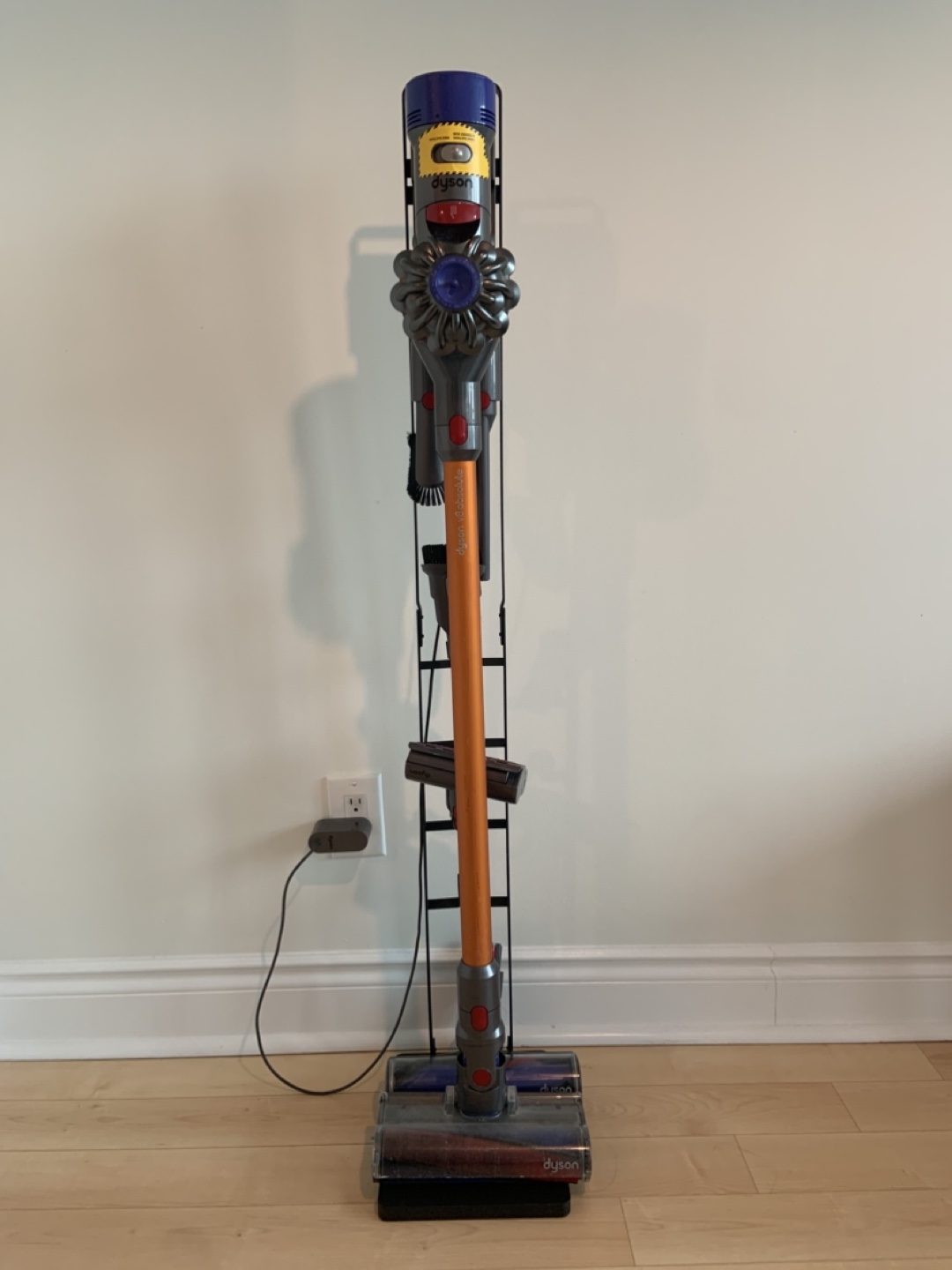 Metal Stand for Dyson - photo 2