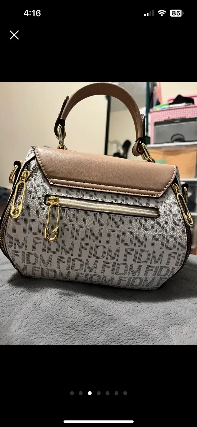 FIDM Designer Handbag image indicator(2)