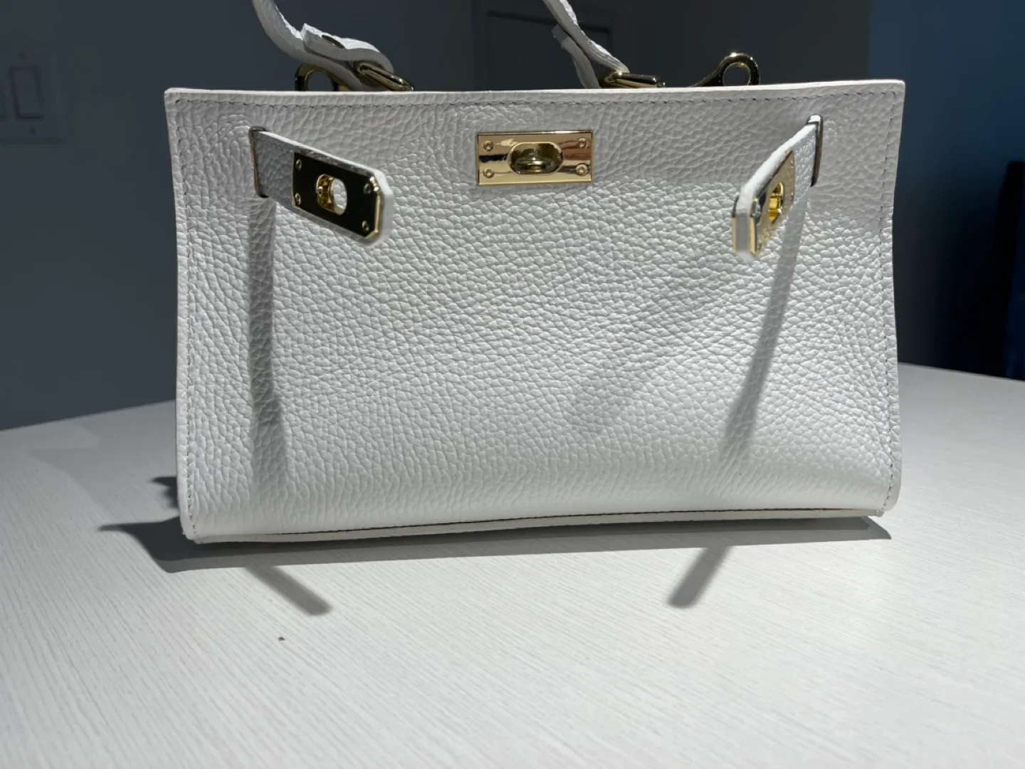 White Leather Handbag (brand new never used) image indicator(5)
