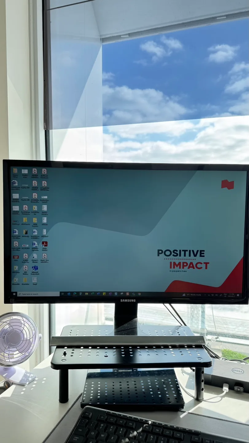 Samsung 28" Monitor - U28E590D thumbnail
