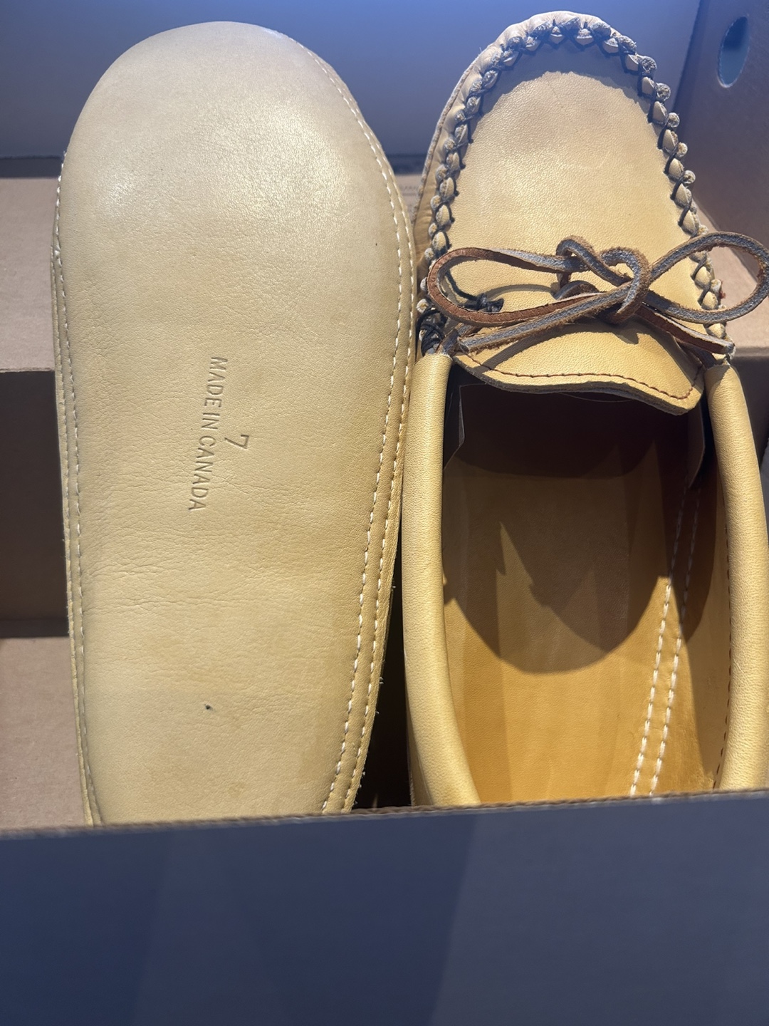 Women's Deerskin Moccasins. Made on the reservation. - photo 2