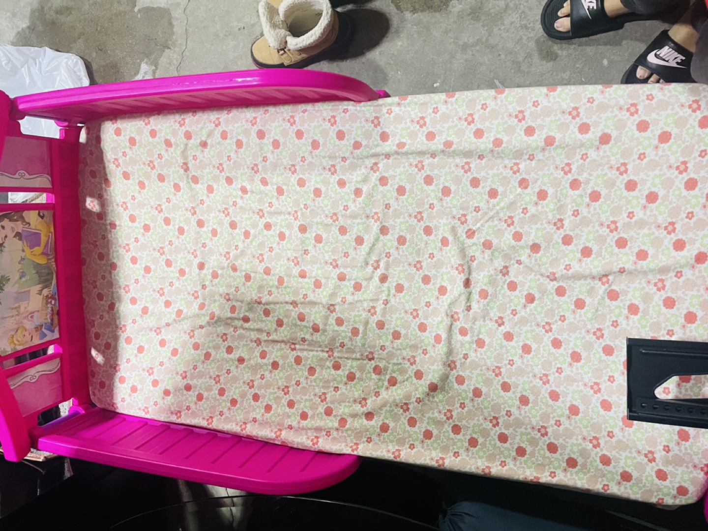 Disney Princess Toddler Bed - photo 2