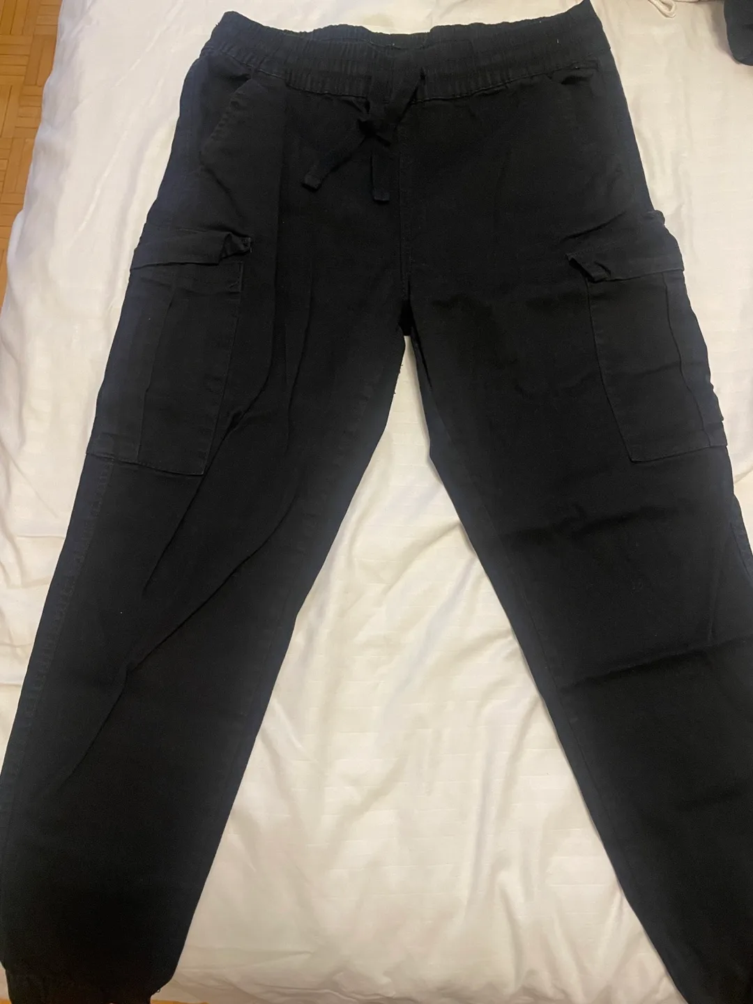 Women’s Cargo Joggers Bundle image indicator(2)