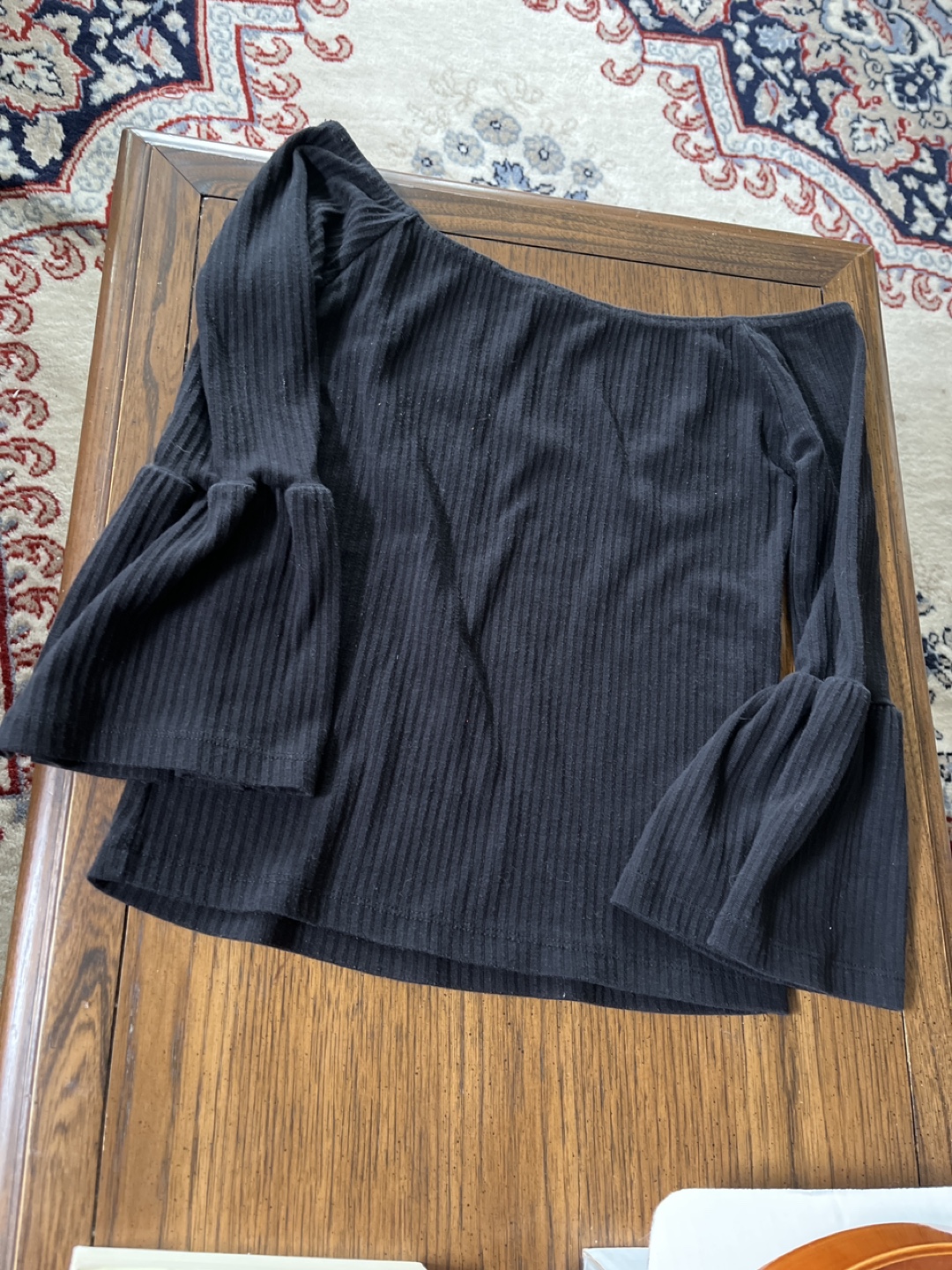 Black ribbed bell sleeve top #freecycle