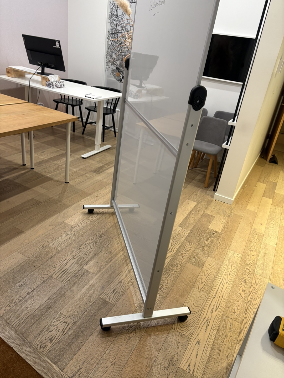 Large whiteboard - photo 3
