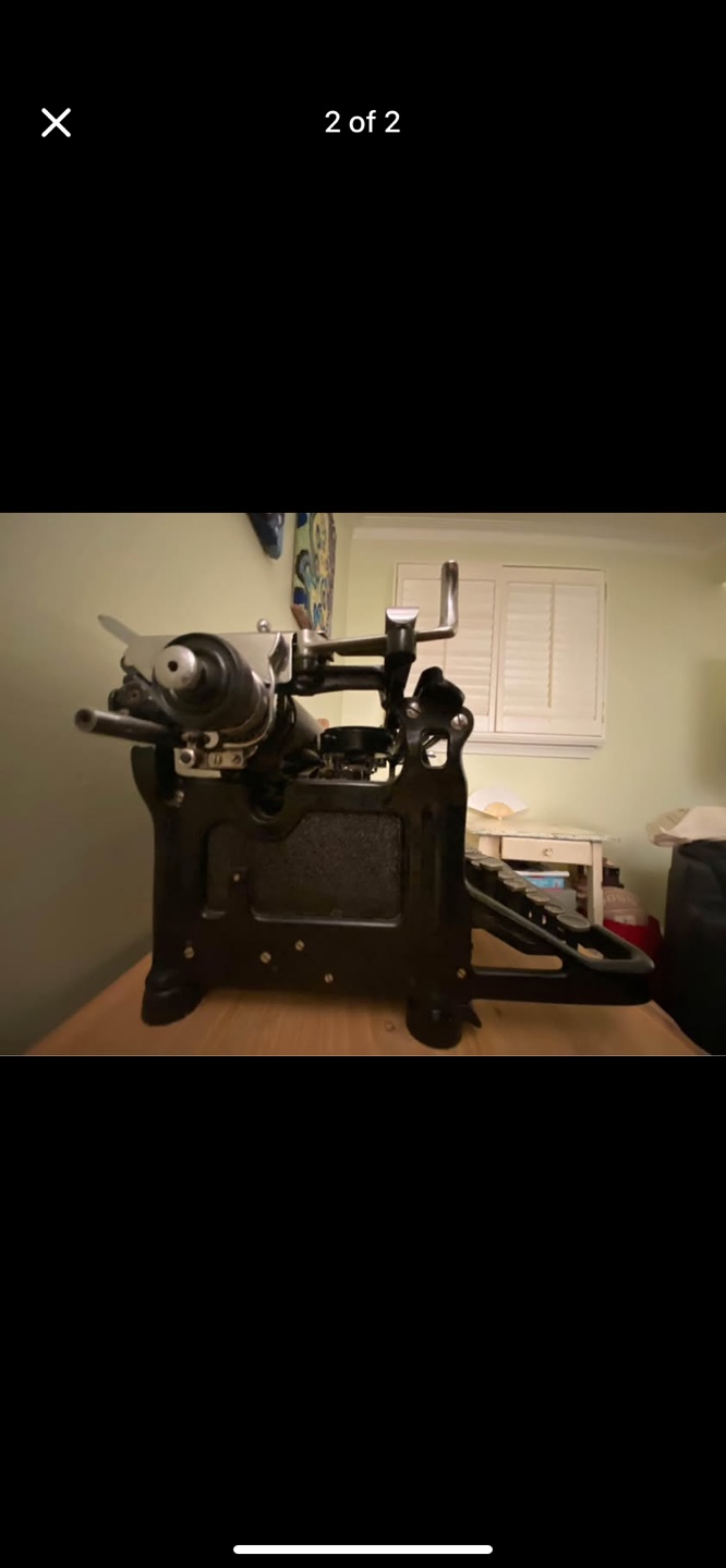 Vintage Underwood Typewriter - photo 2