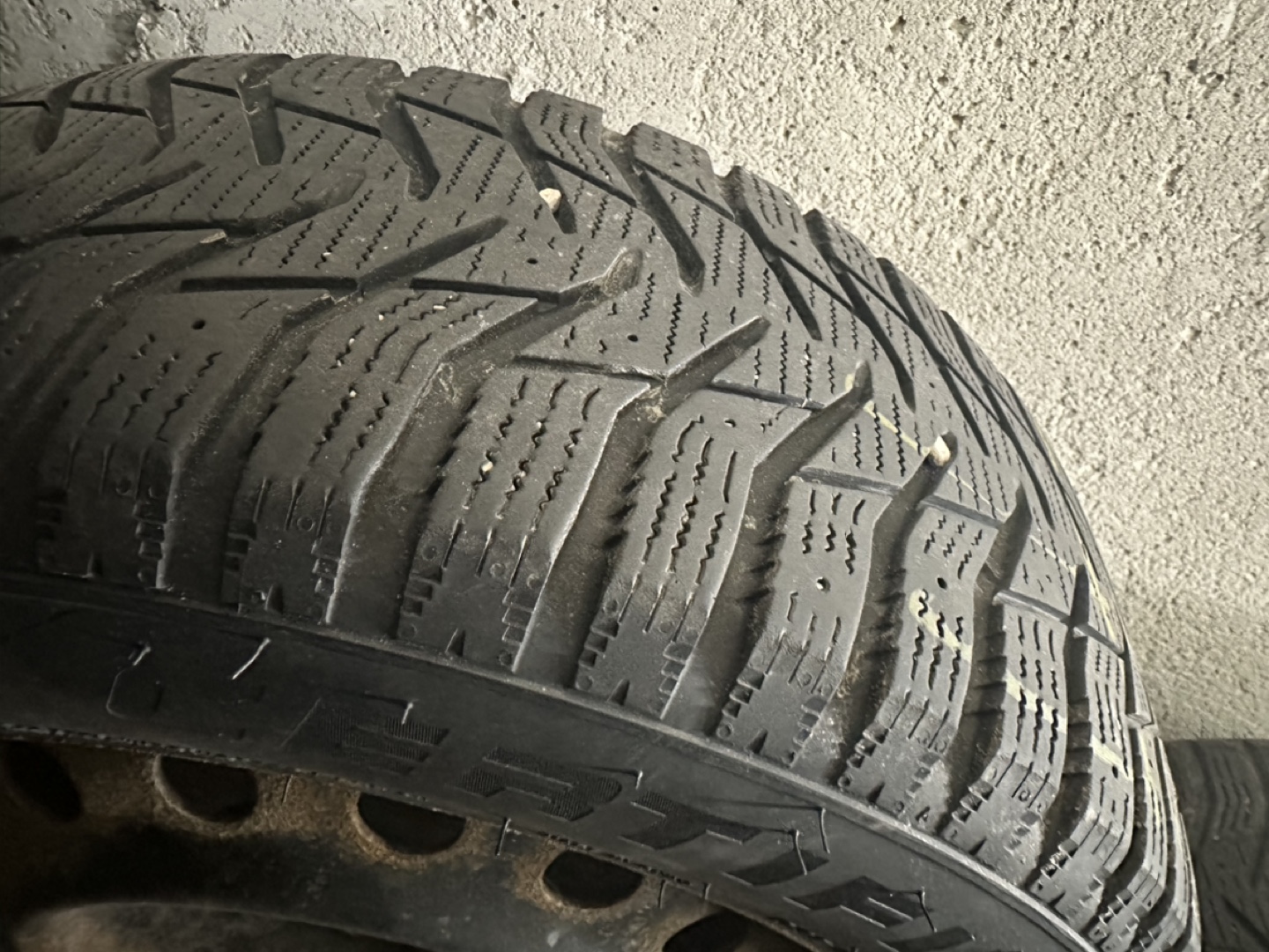 Winter Tires with Rims for Toyota corolla - Set of 4 - photo 4