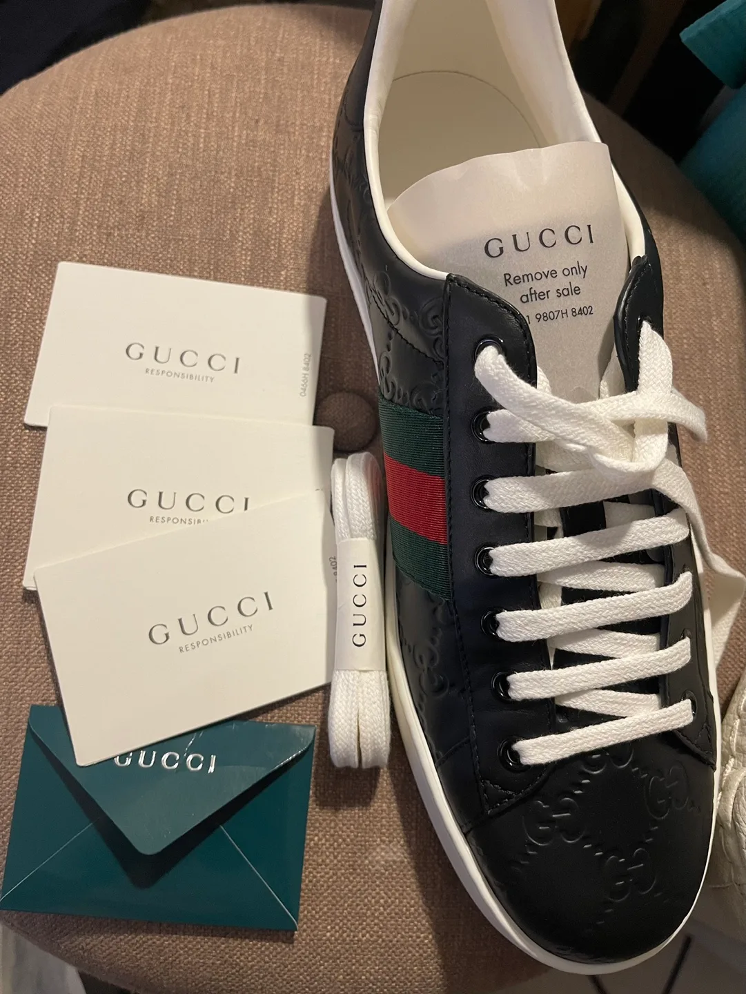 Gucci Ace Embroidered Sneakers Leather image indicator(2)