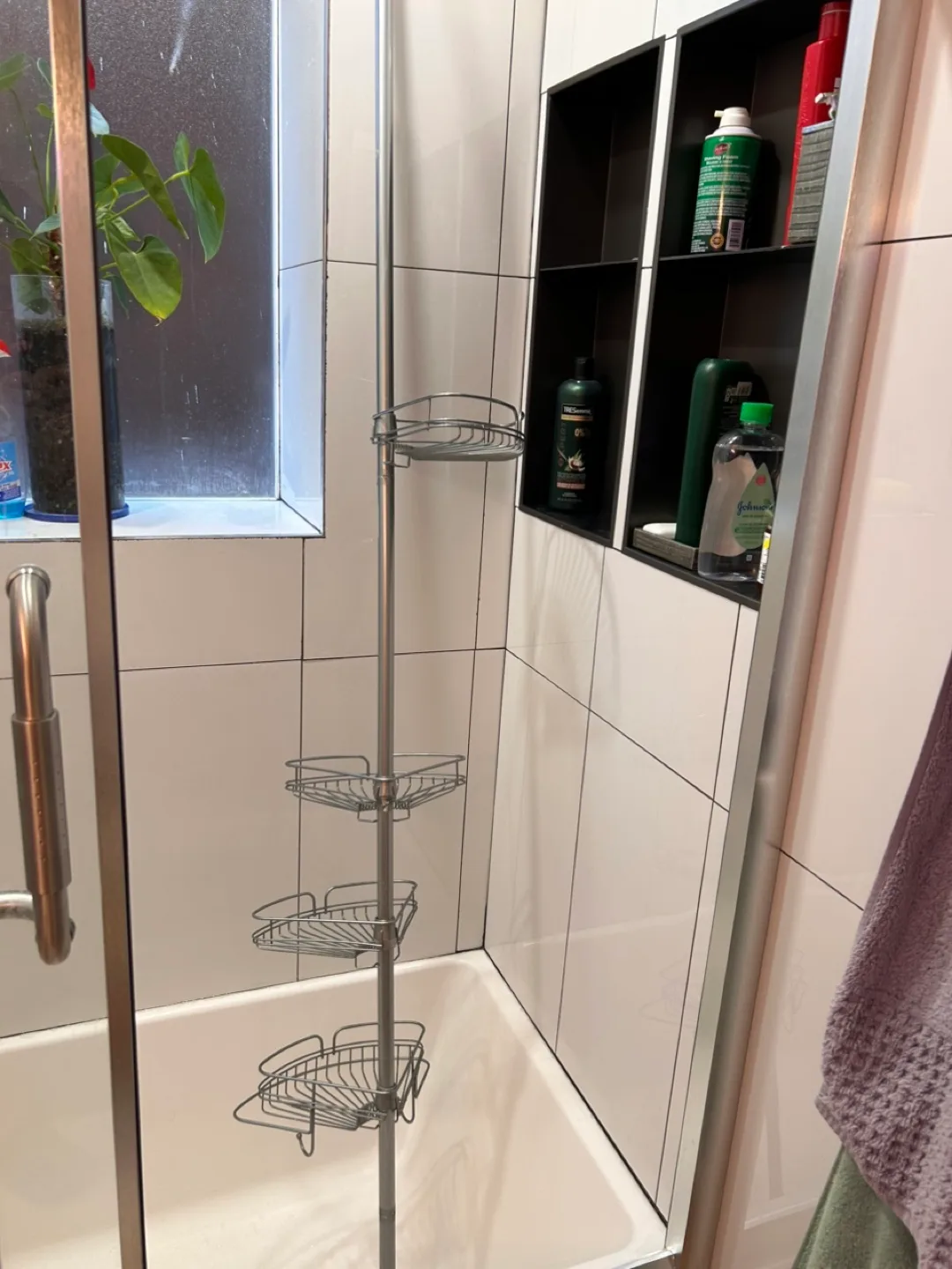 Three-Tier Corner Shower Caddy image indicator(3)