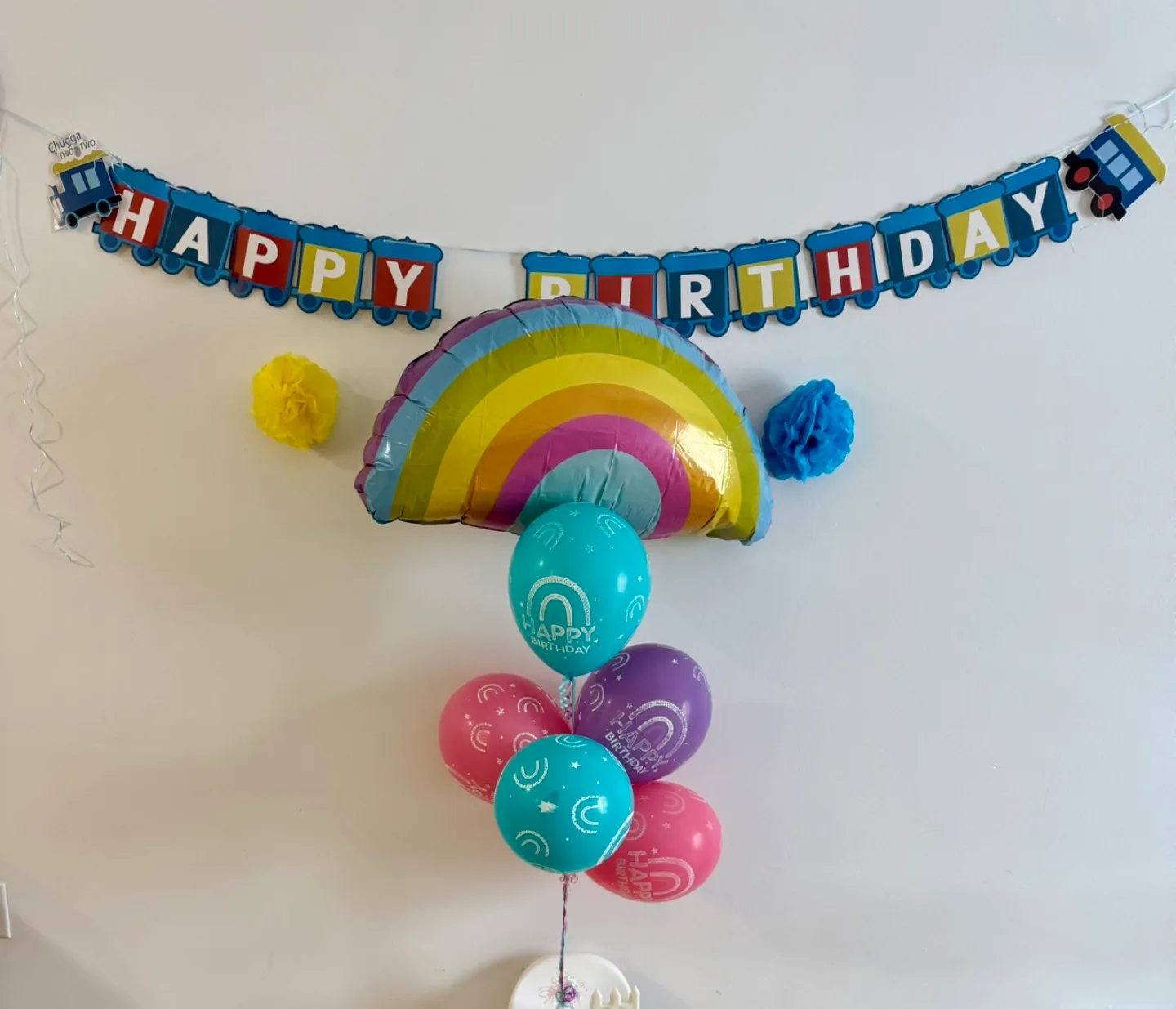 Rainbow Birthday Party Decorations #freecycle thumbnail
