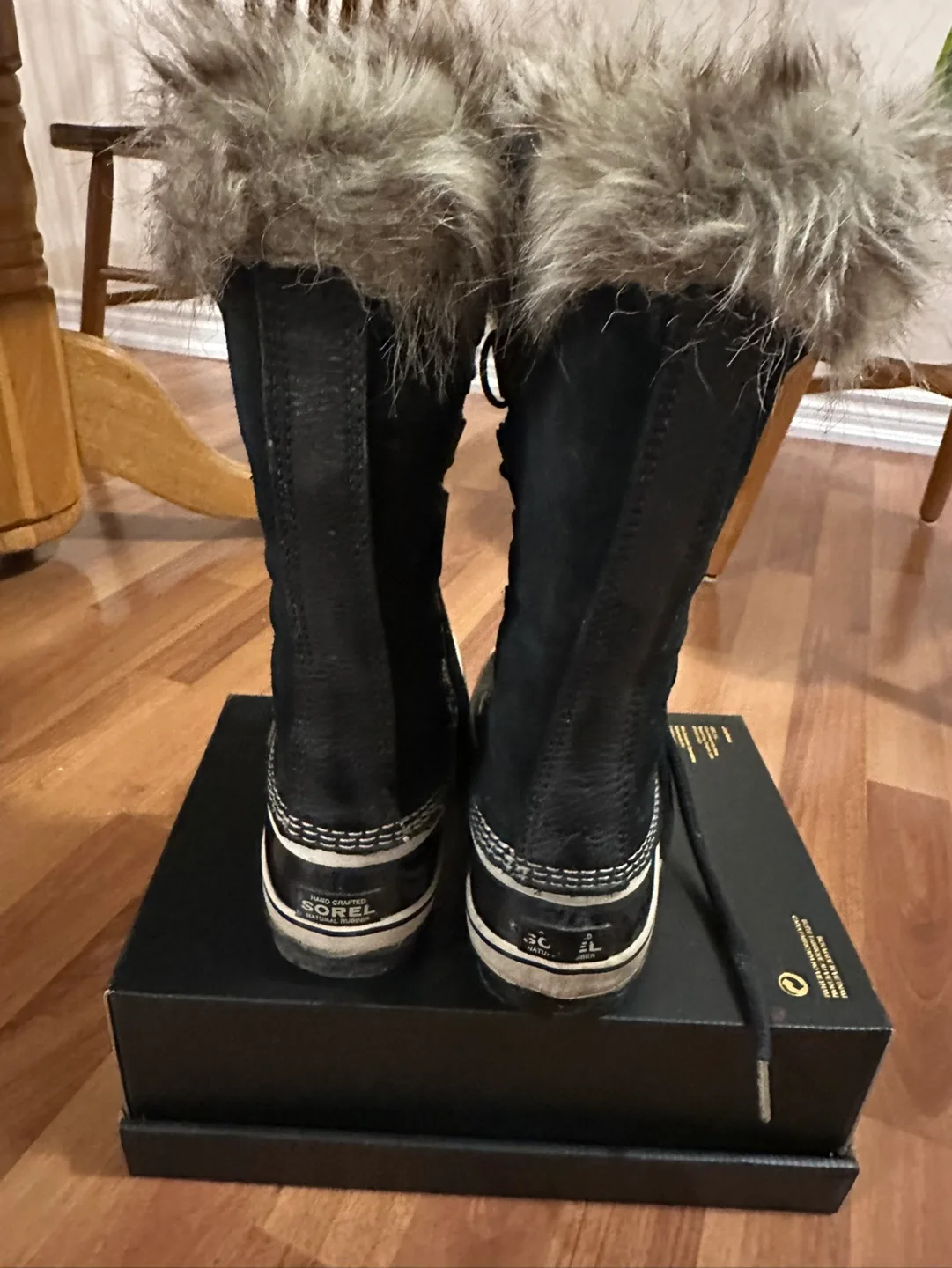 Women's Sorel Winter Boots Size 8 image indicator(3)