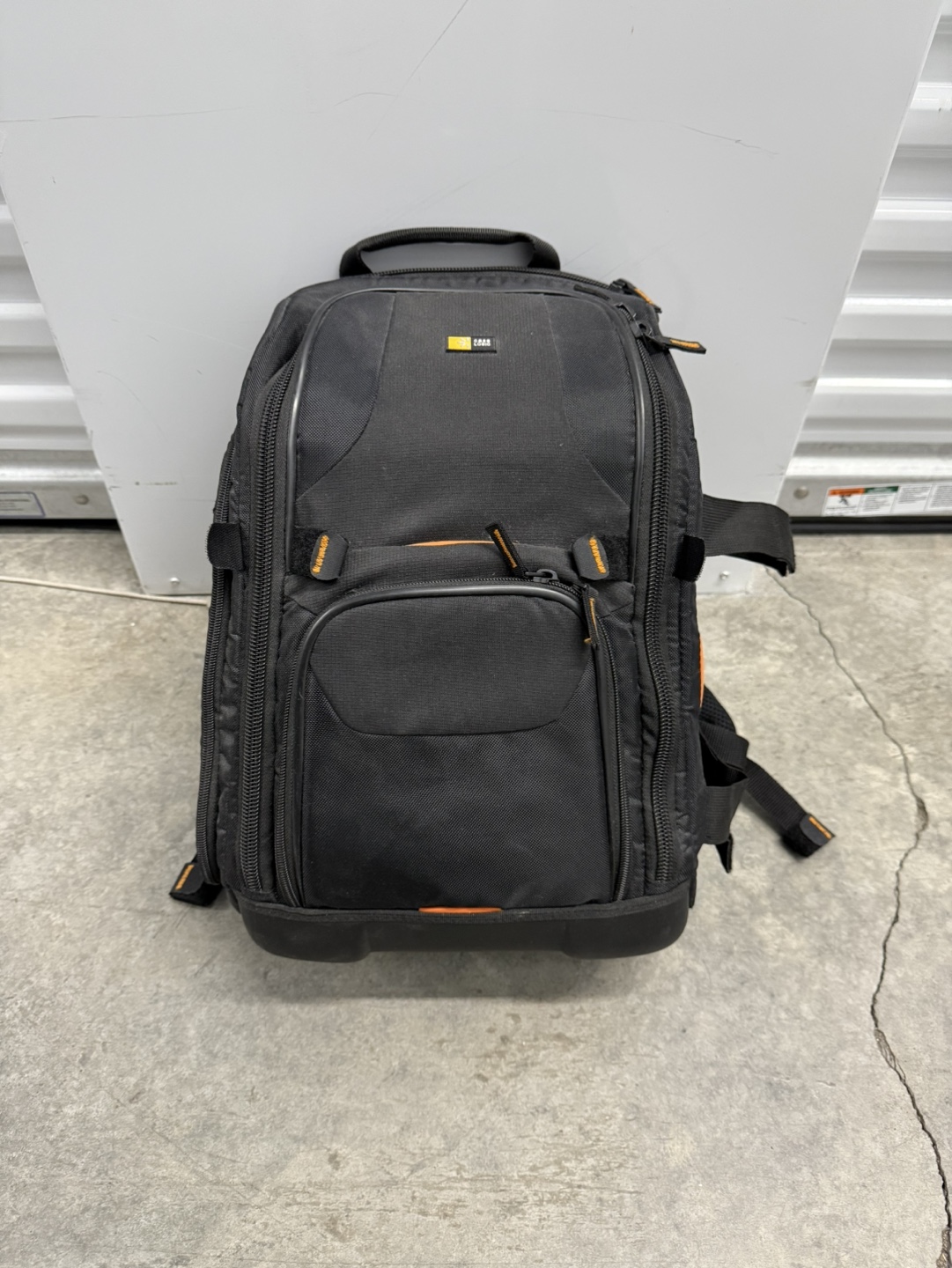 Case Logic SLRC-206 camera and laptop backpack