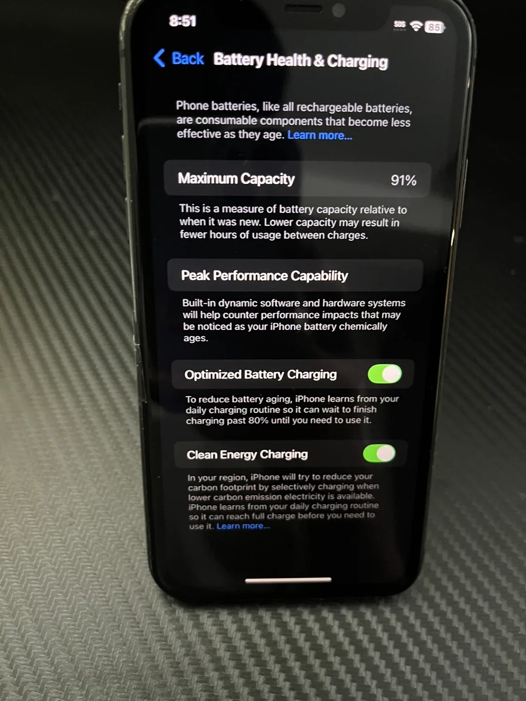 Black iPhone 11 unlocked image indicator(5)